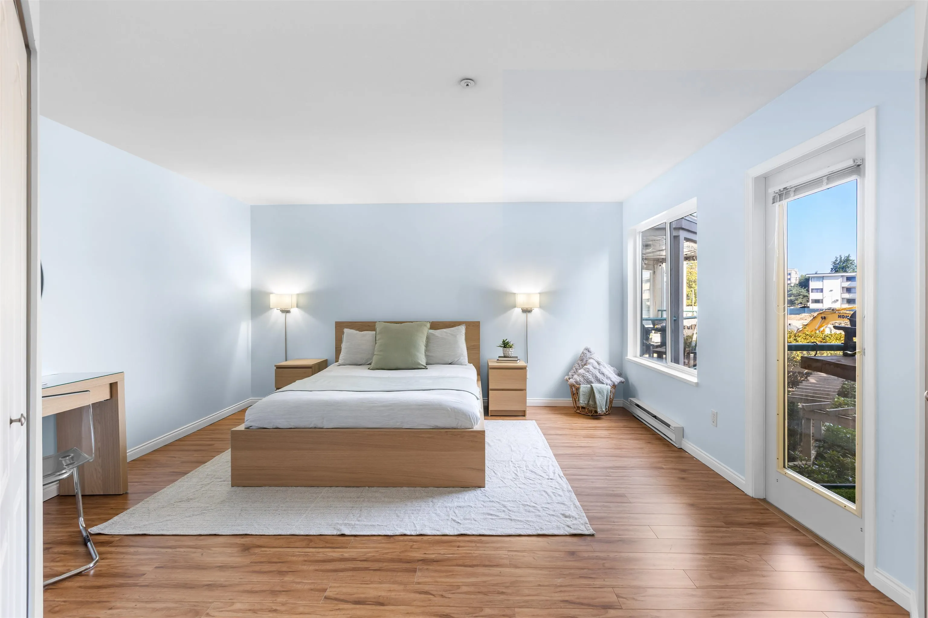 20433 53 Avenue #206
