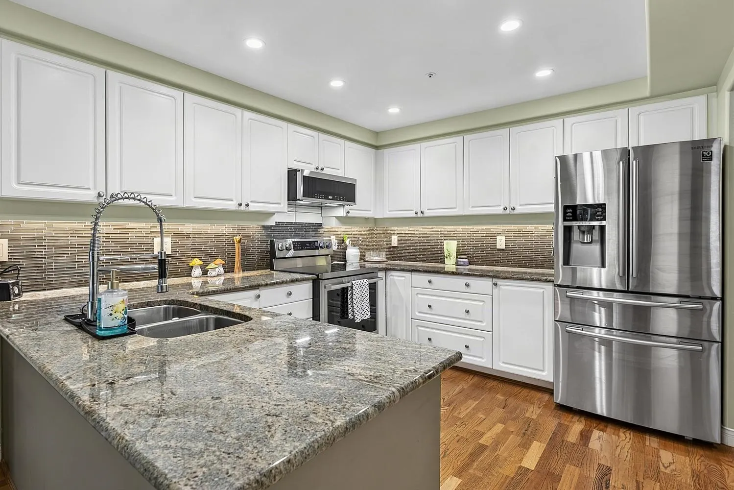 1725 128 Street #203