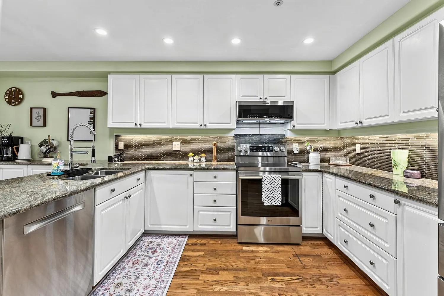 1725 128 Street #203