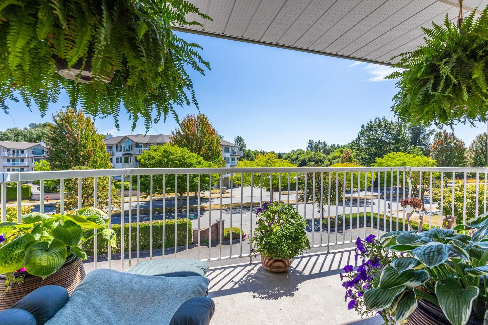 5363 206 Street #205