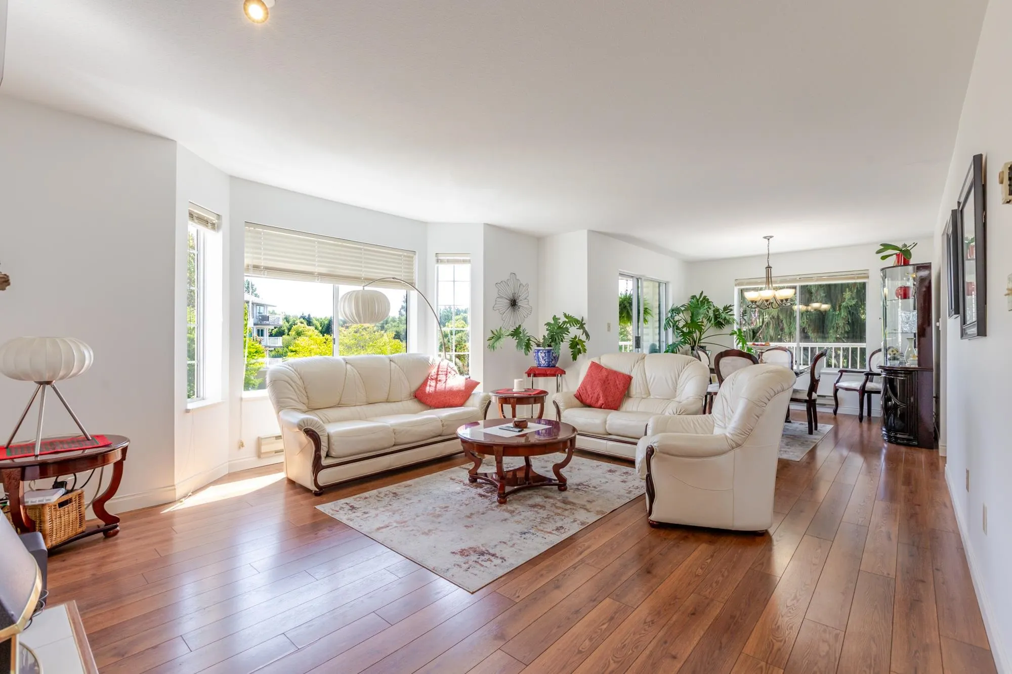 5363 206 Street #205