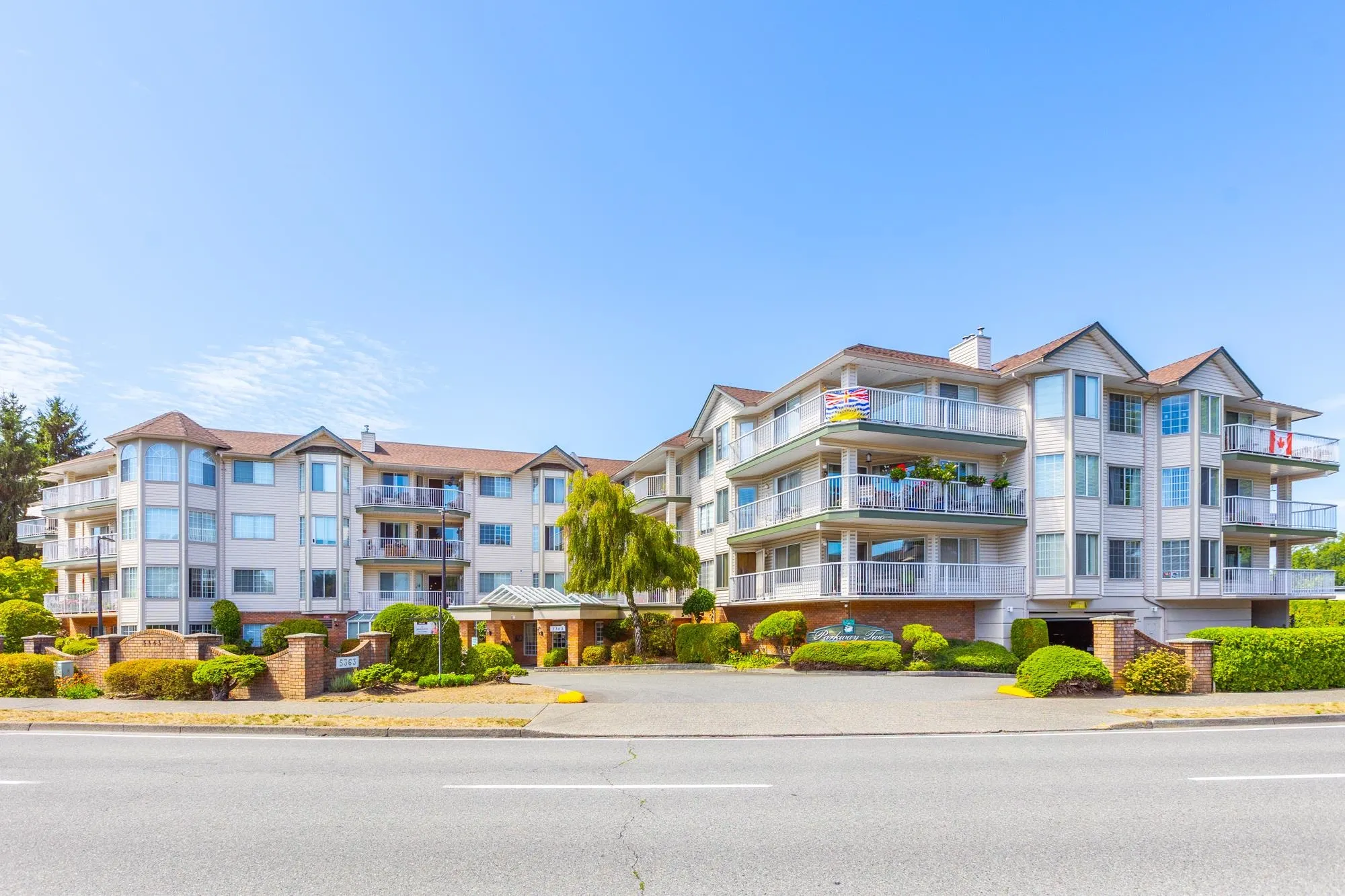 5363 206 Street #205