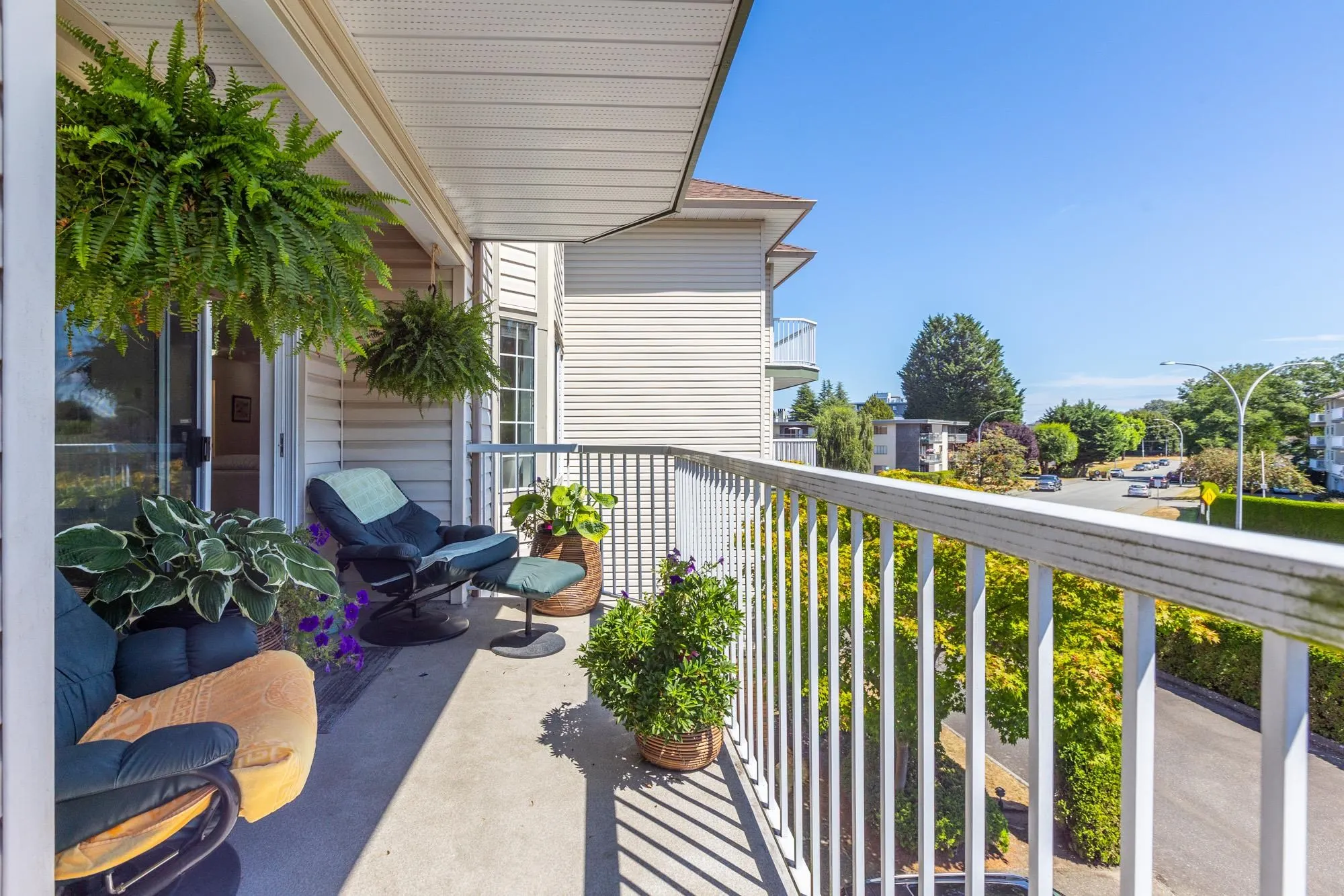 5363 206 Street #205
