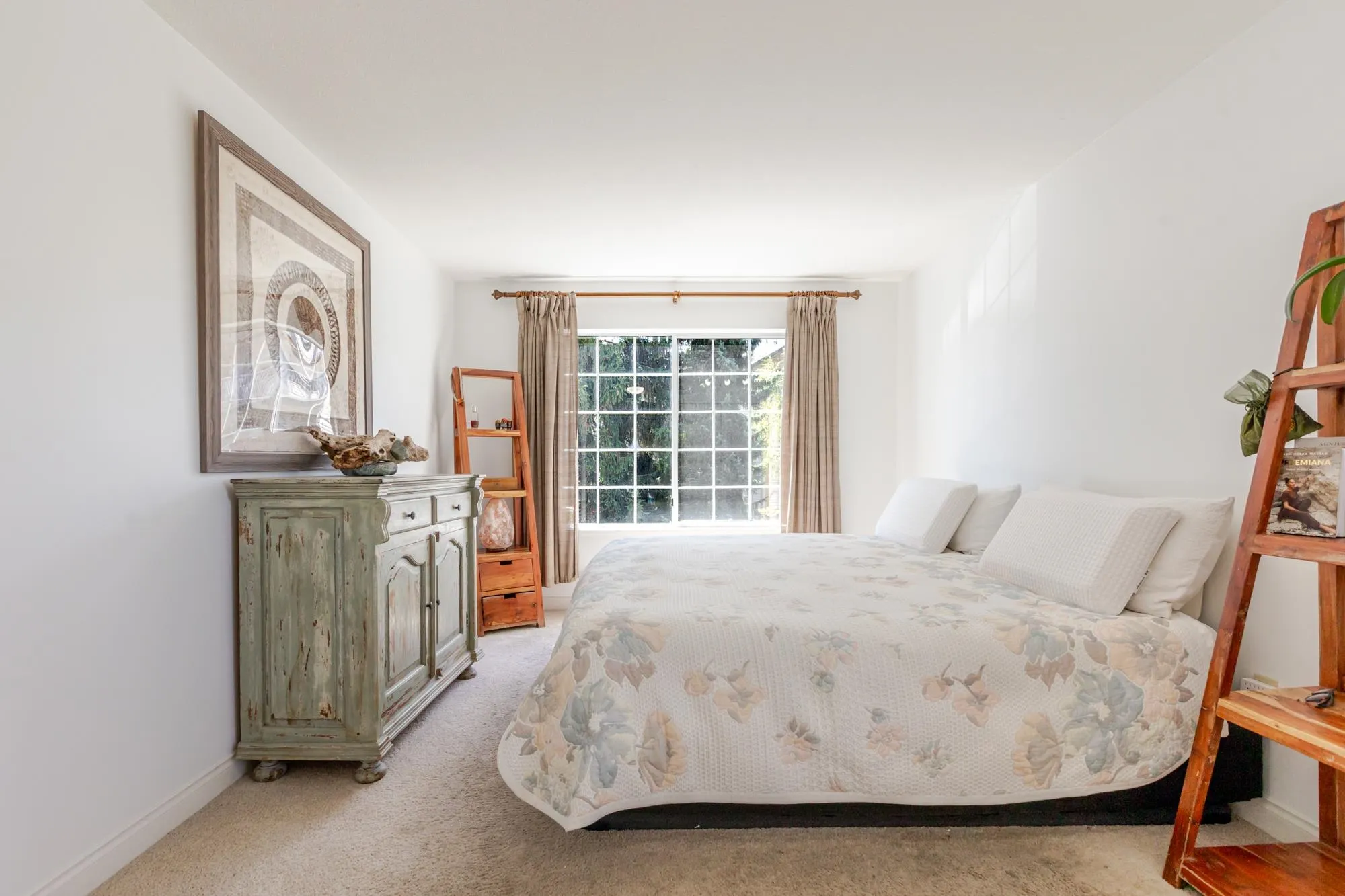 5363 206 Street #205