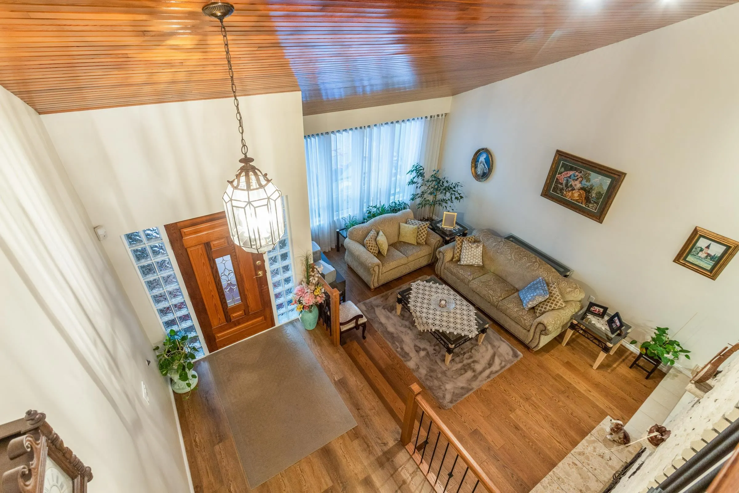 4729 Canada Way
