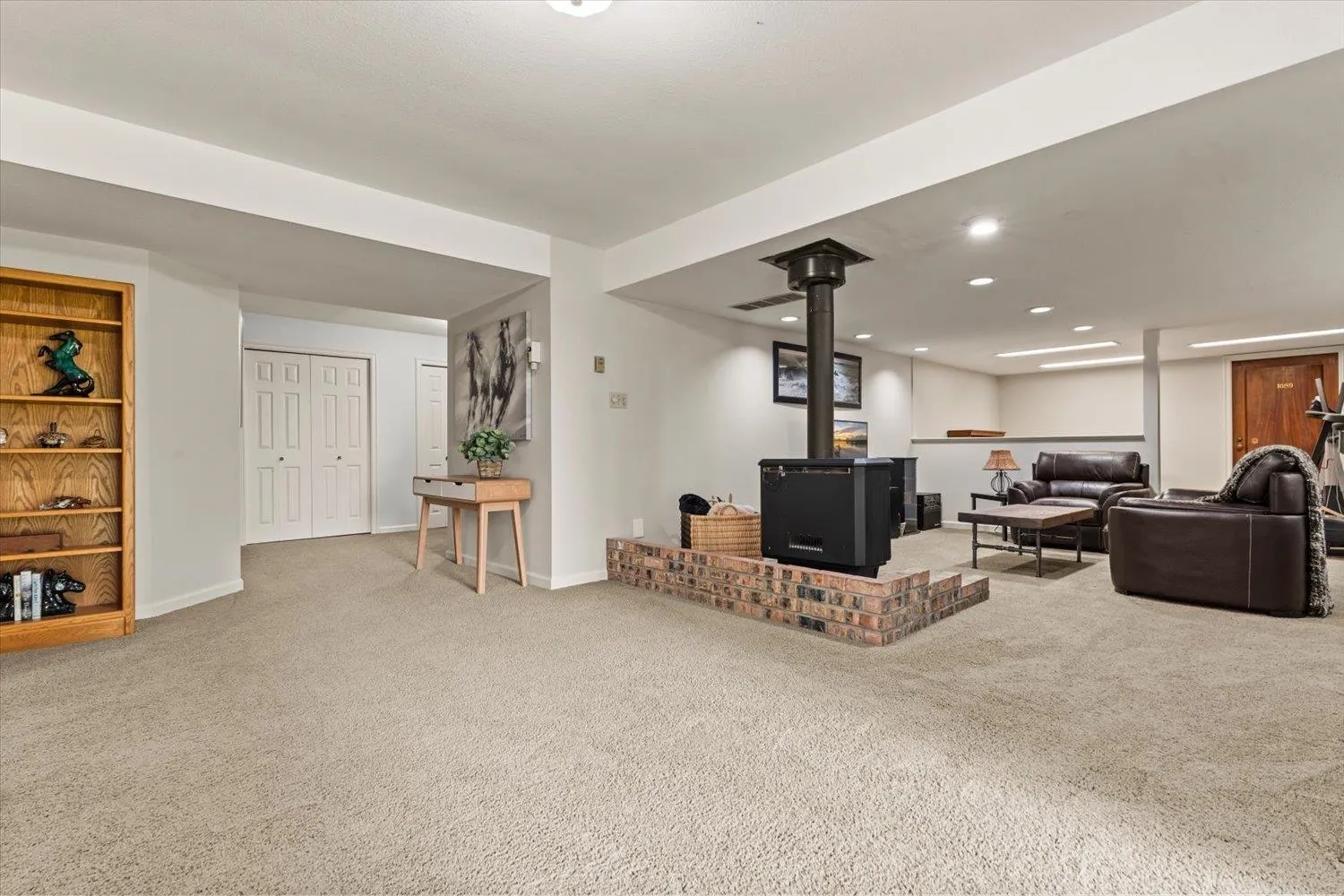 2904 Glencoe Place #G