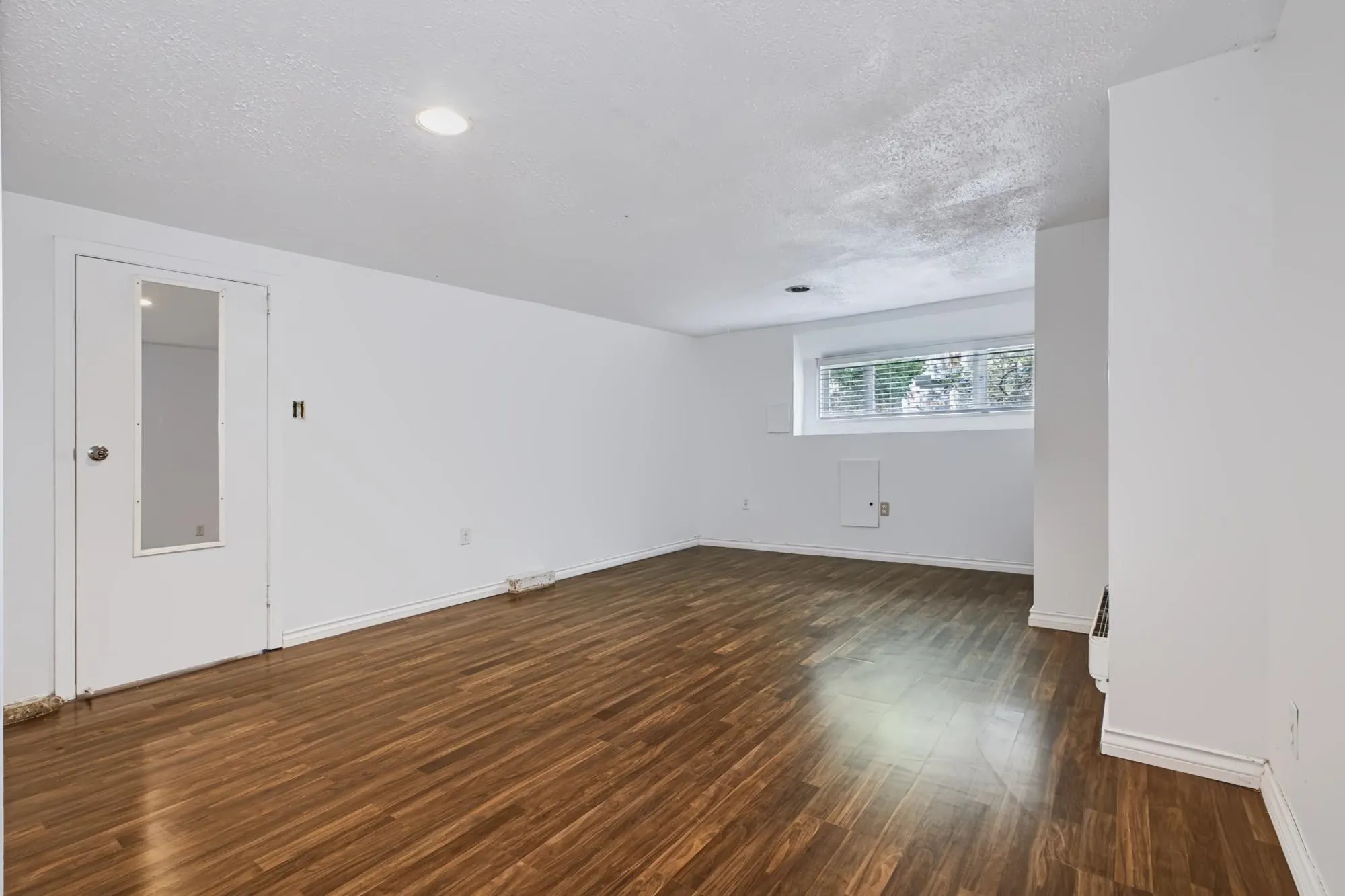 3888 W 15th Avenue