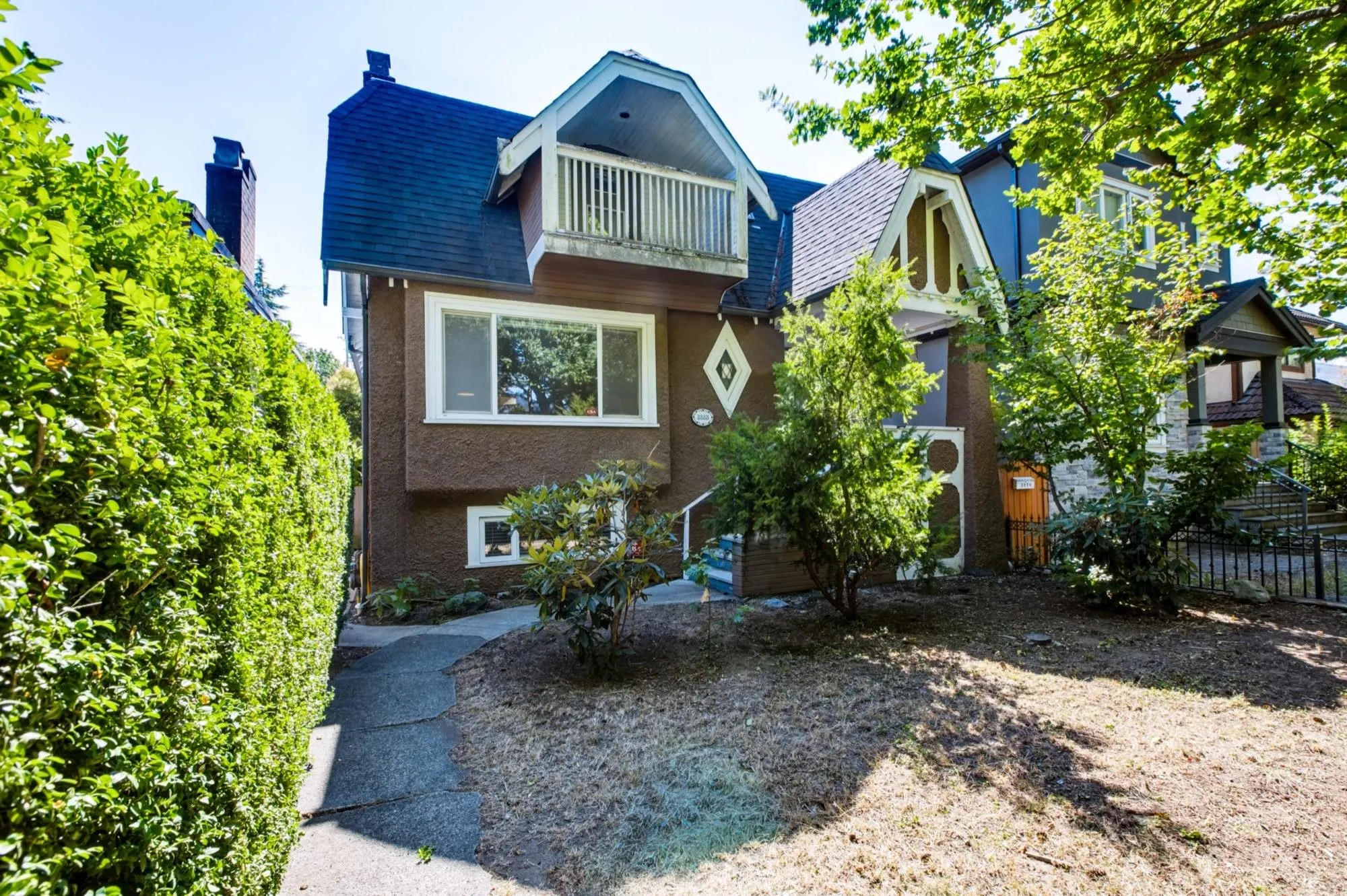3888 W 15th Avenue