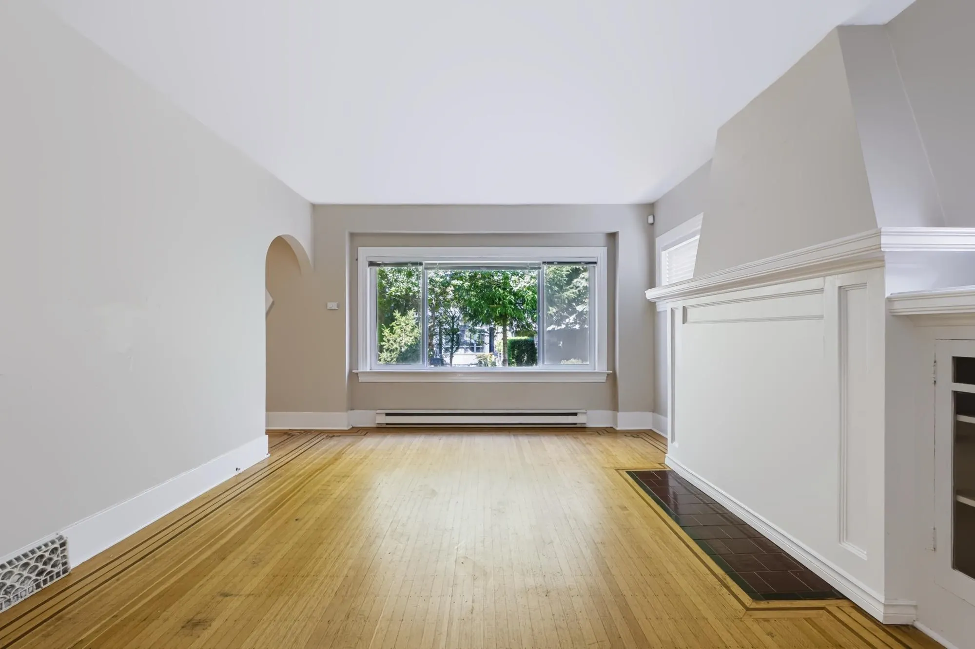 3888 W 15th Avenue