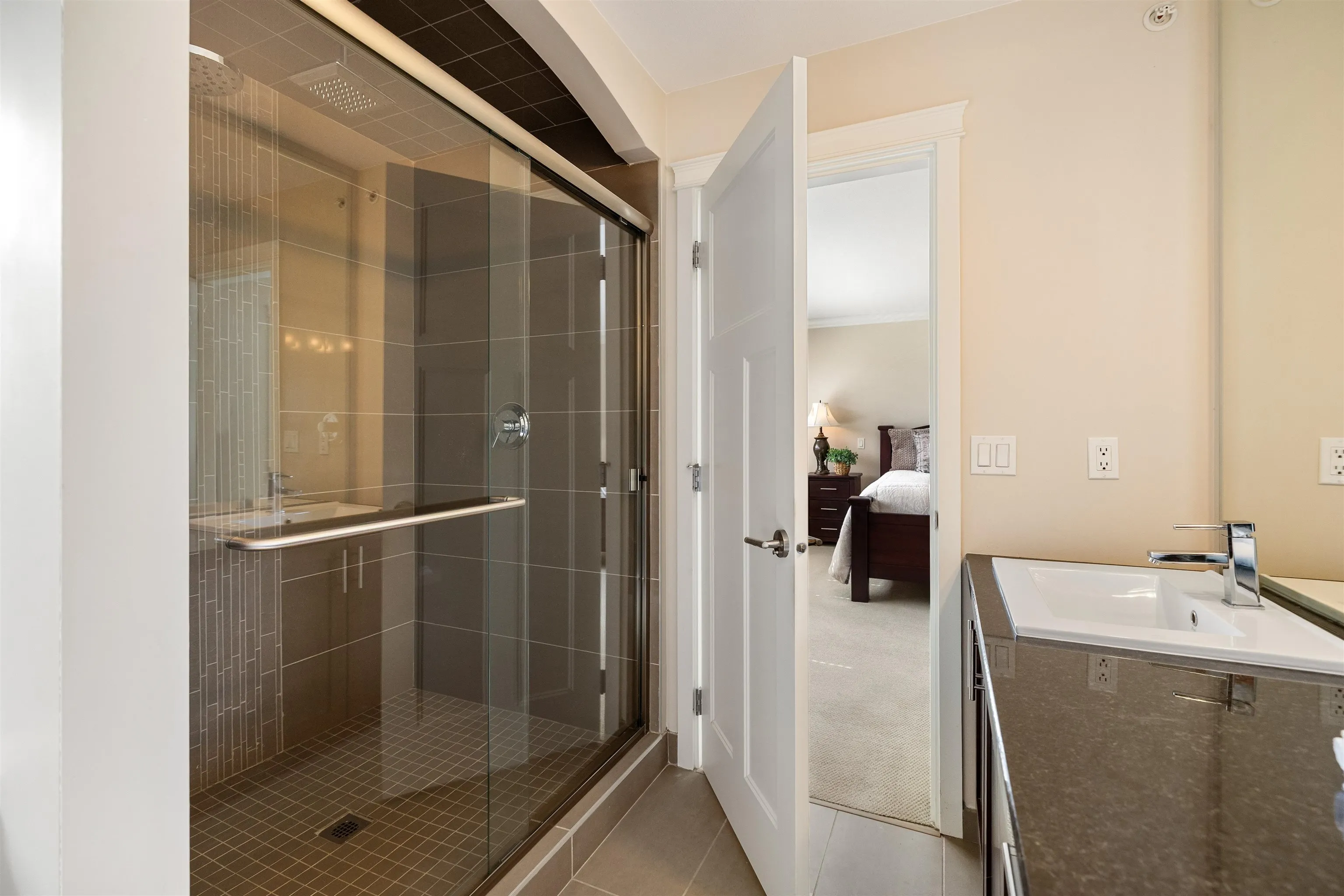22225 50 Avenue #4