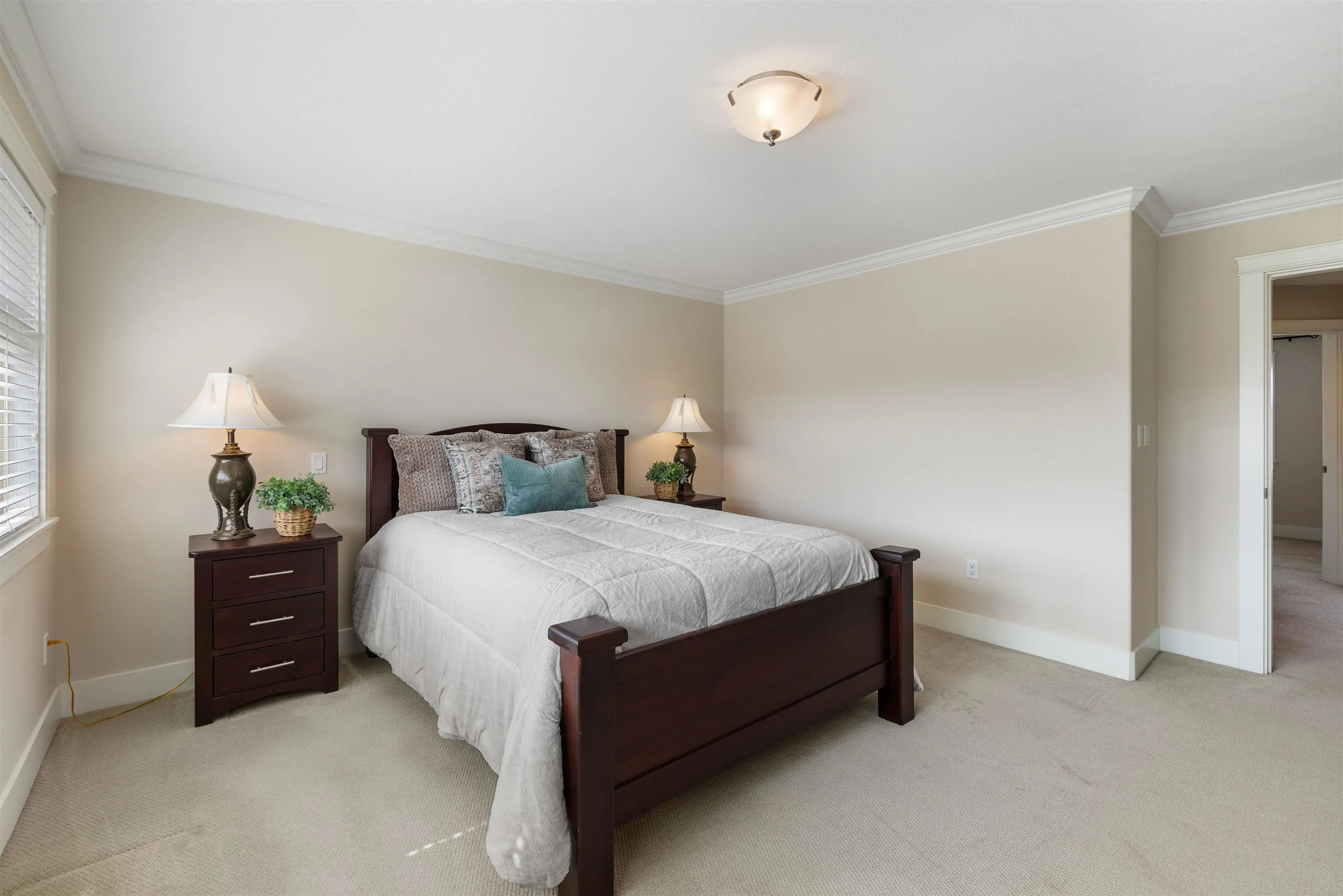 22225 50 Avenue #4