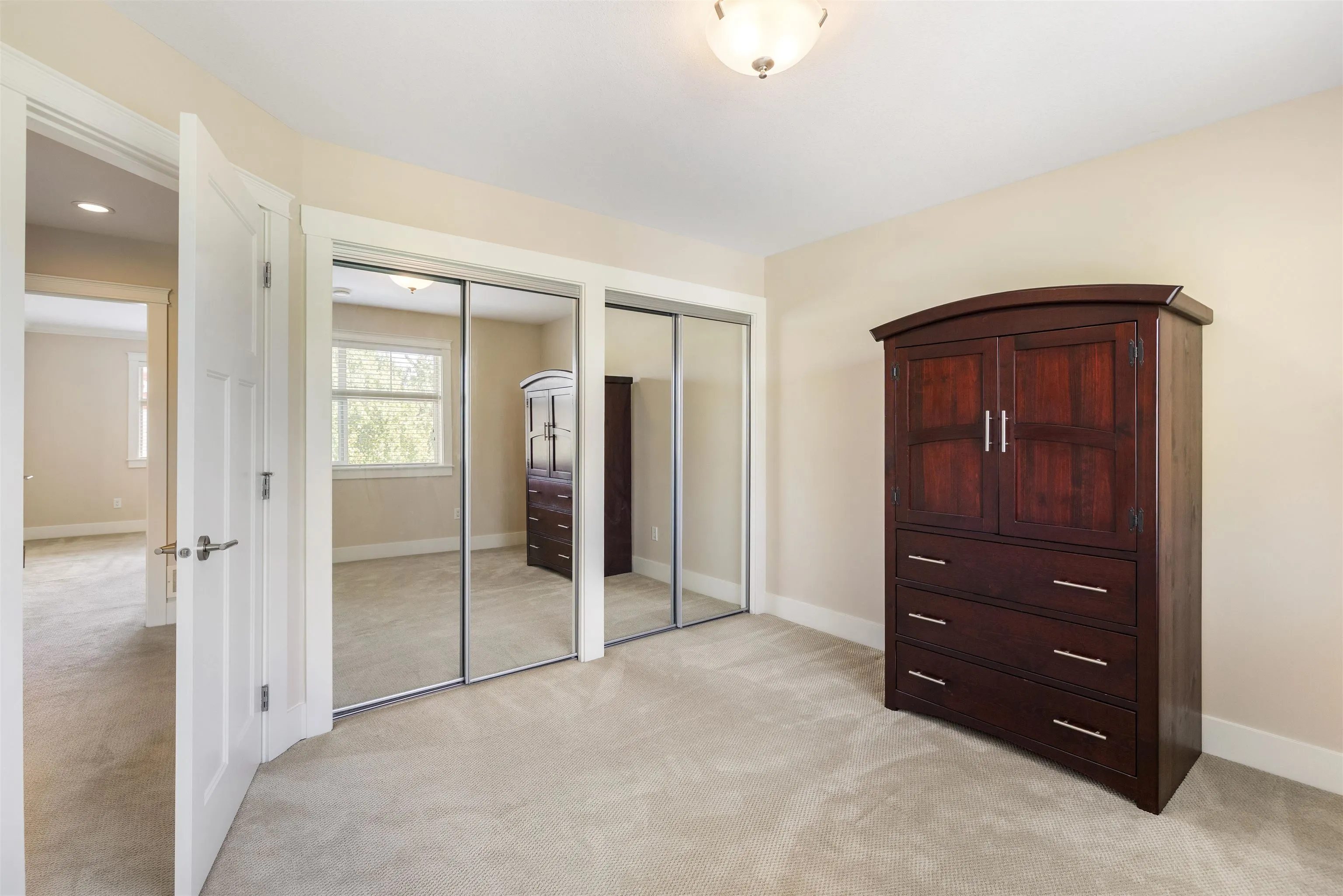 22225 50 Avenue #4