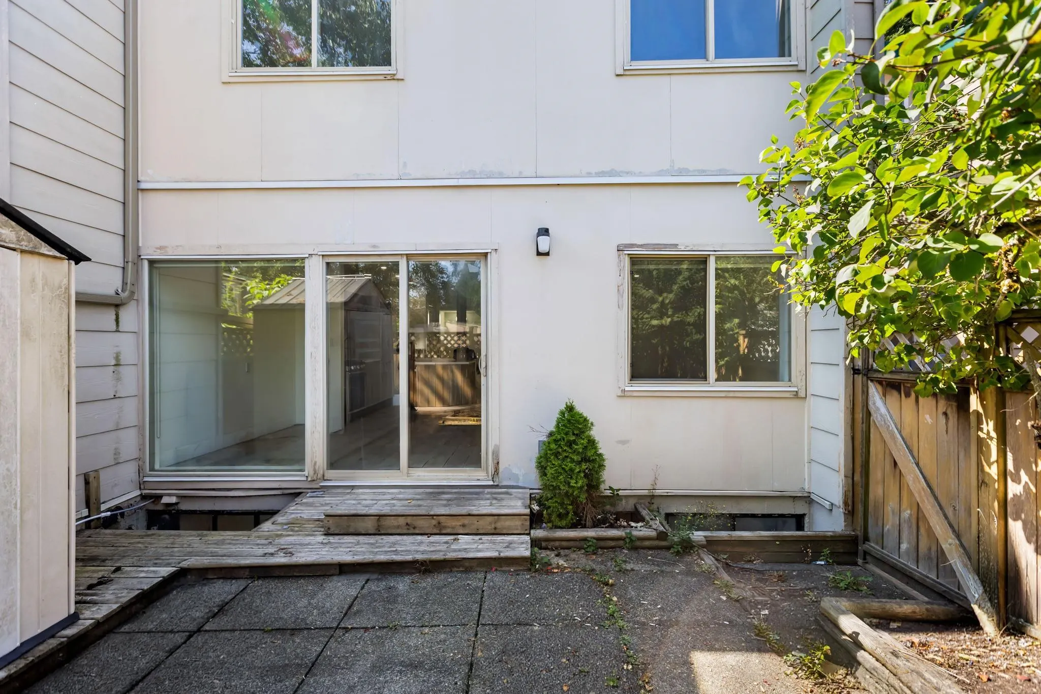 15215 105 Avenue #139