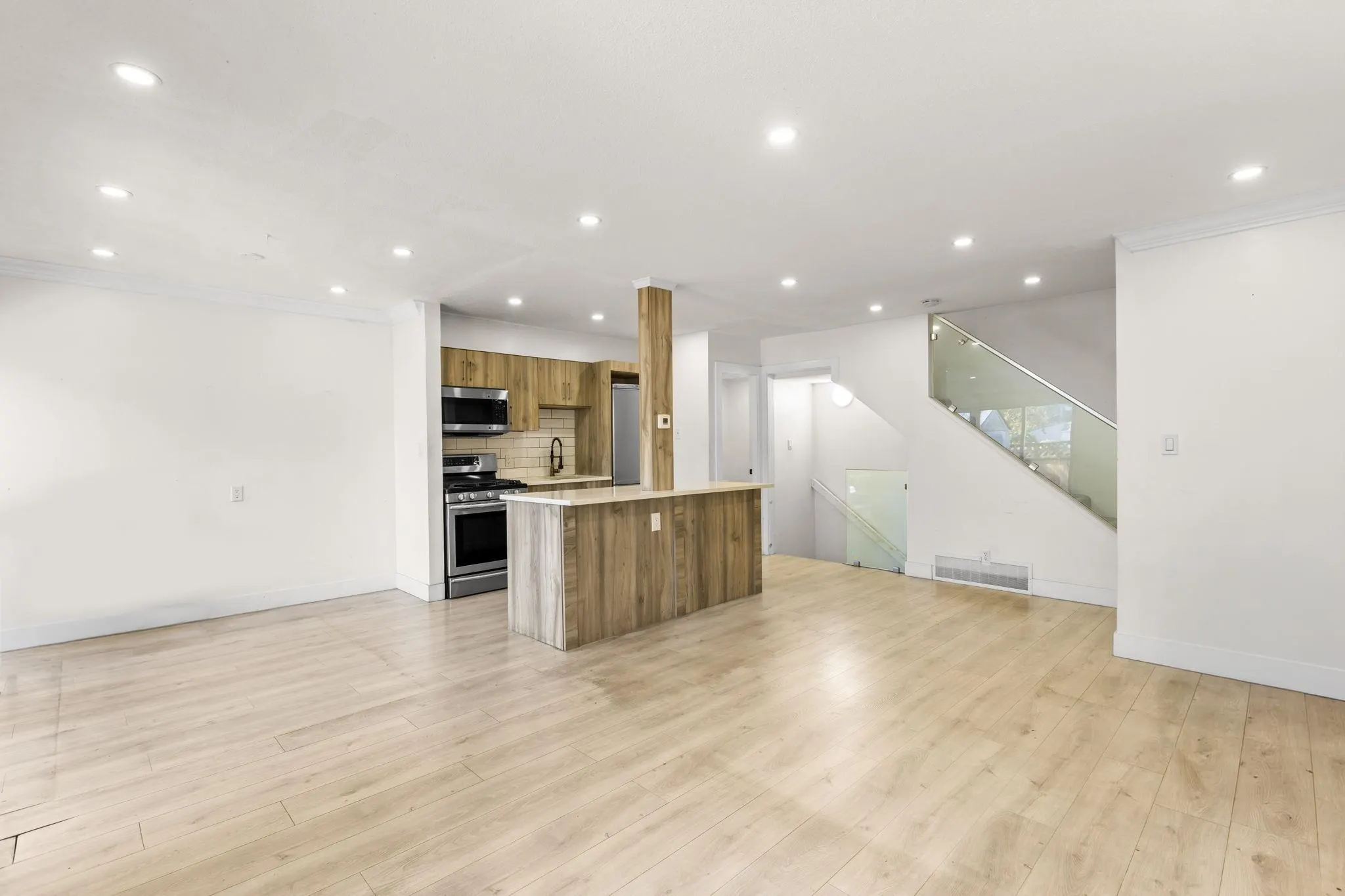 15215 105 Avenue #139