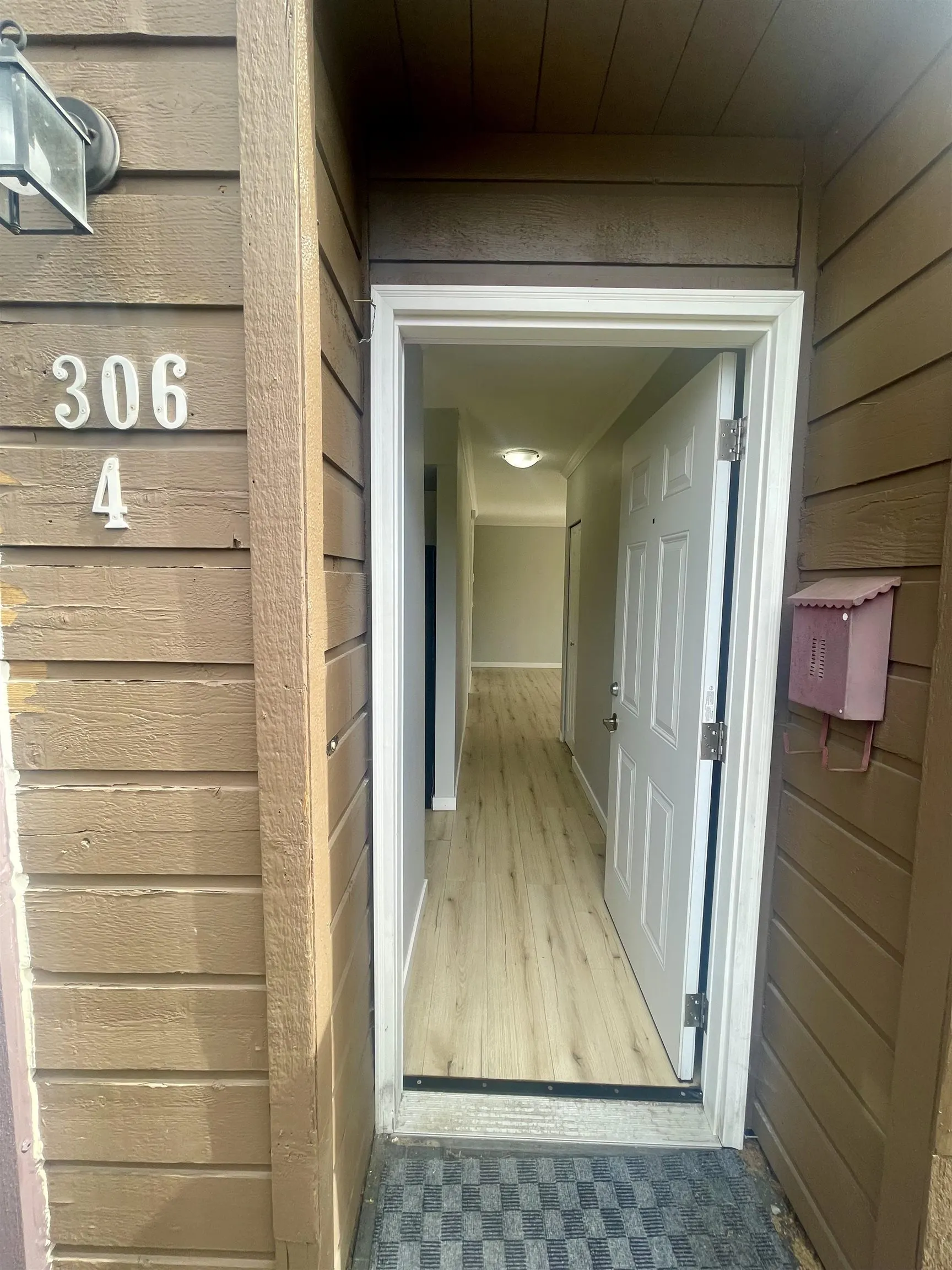 306 Highland Way #4