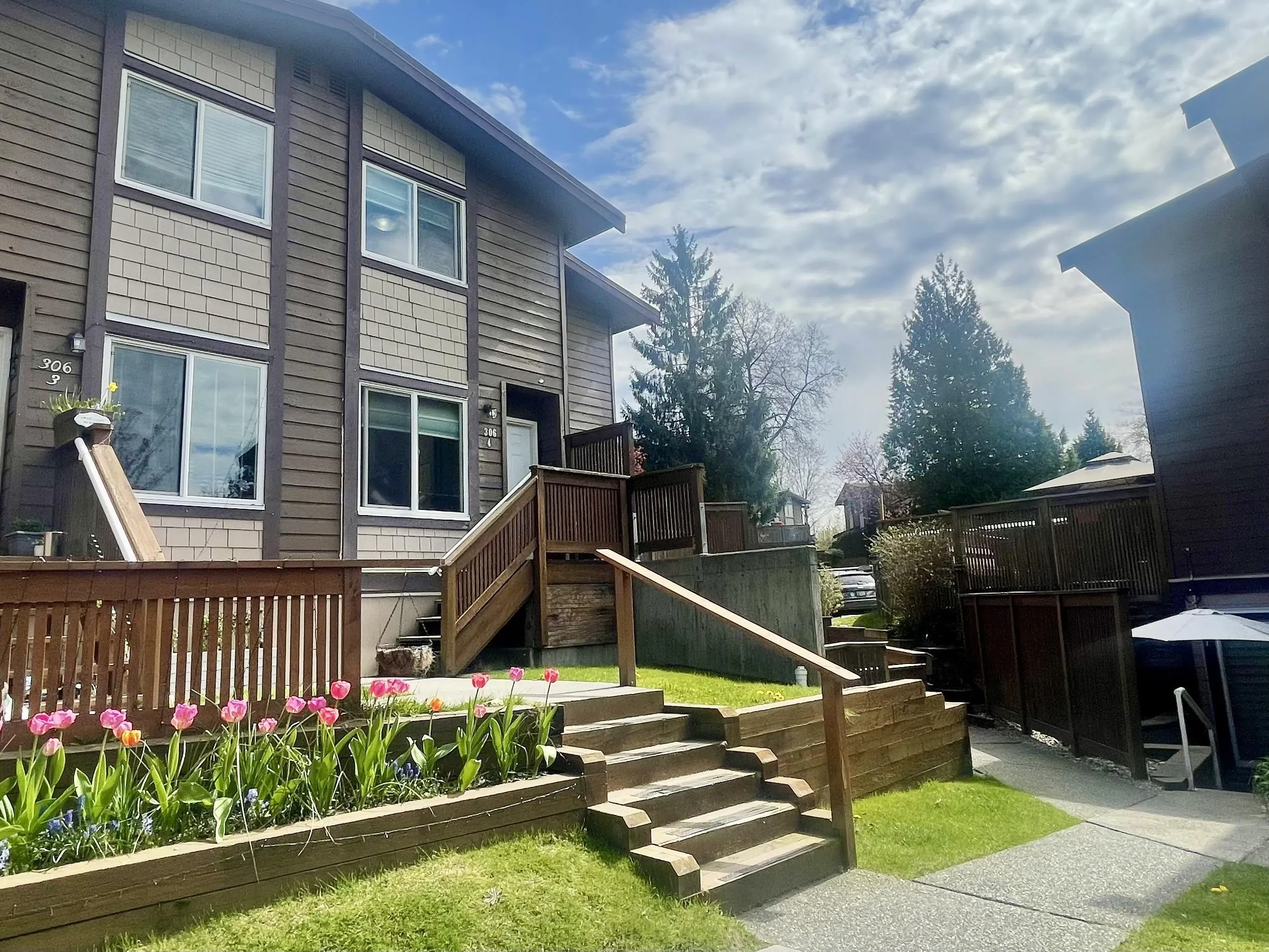 306 Highland Way #4