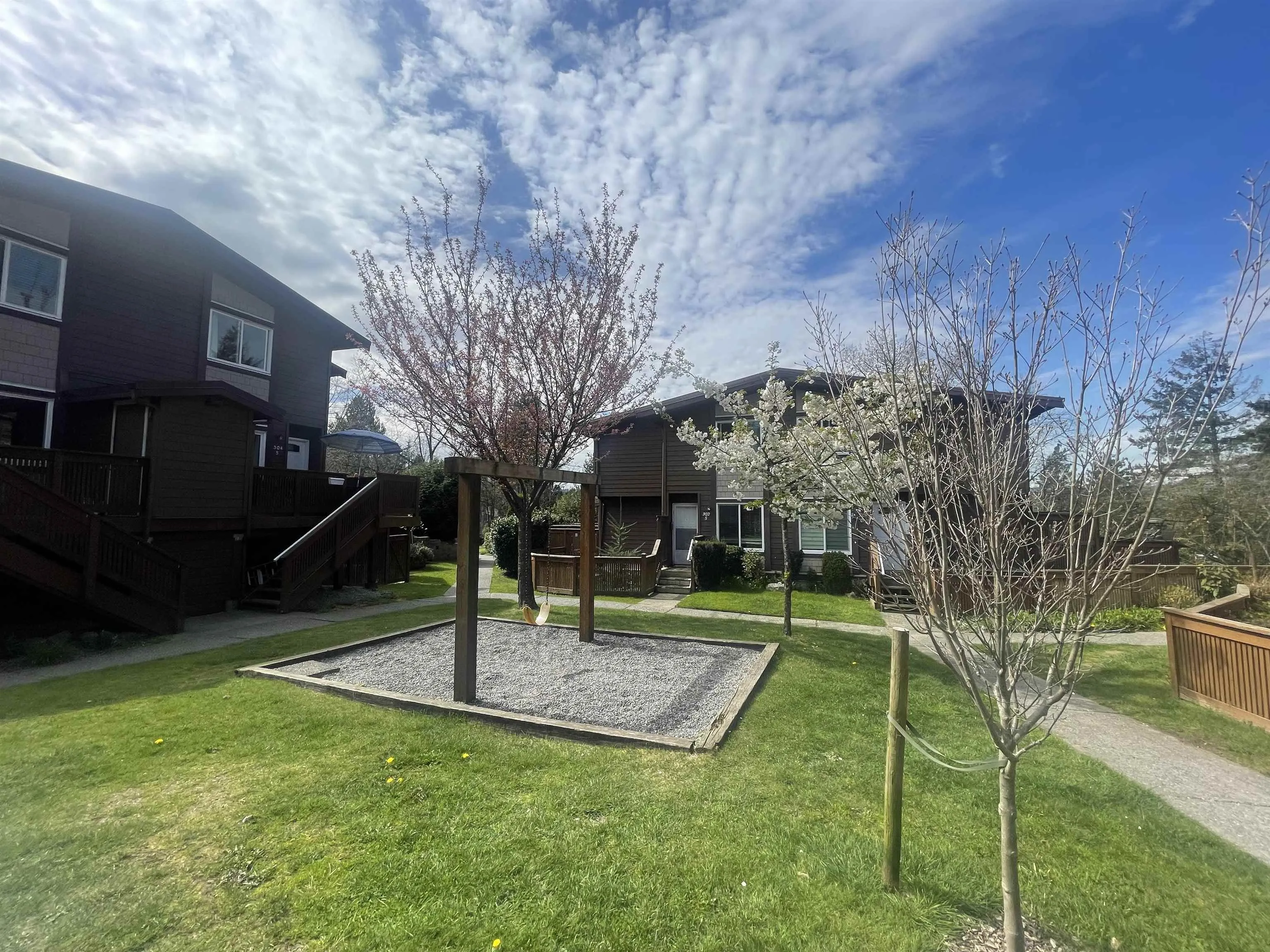 306 Highland Way #4