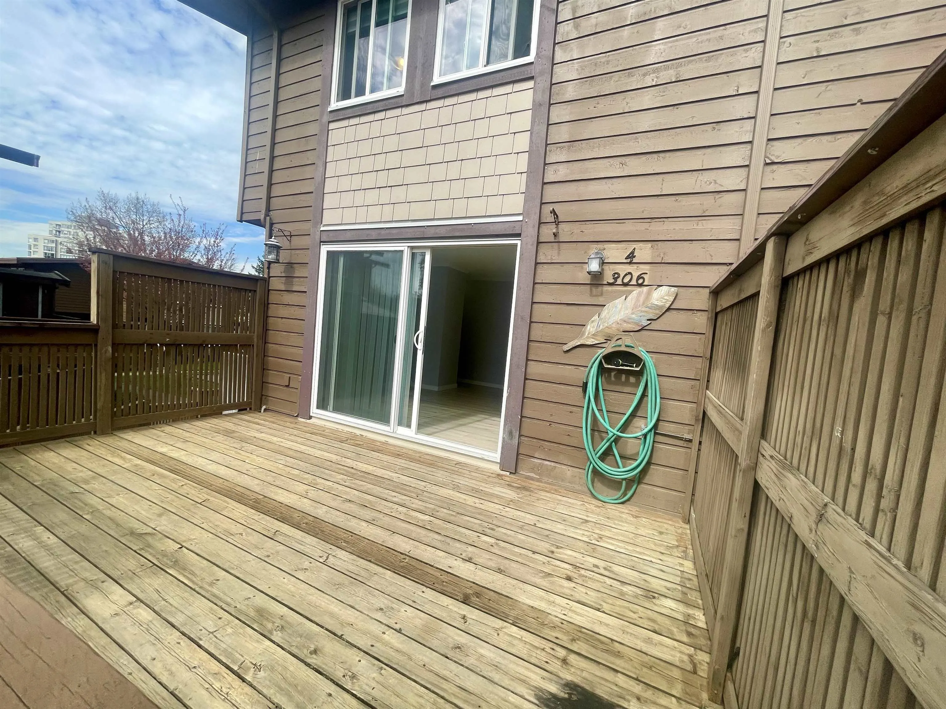 306 Highland Way #4