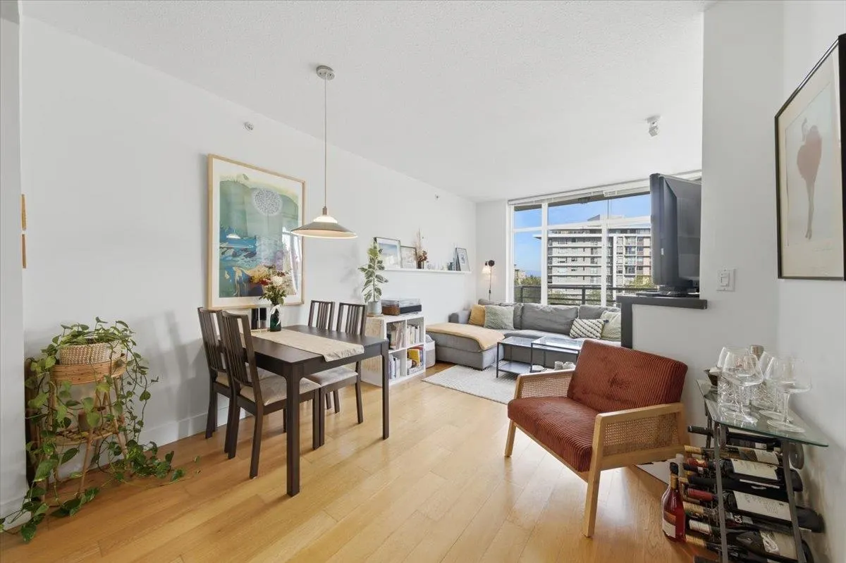 298 E 11th Avenue #512