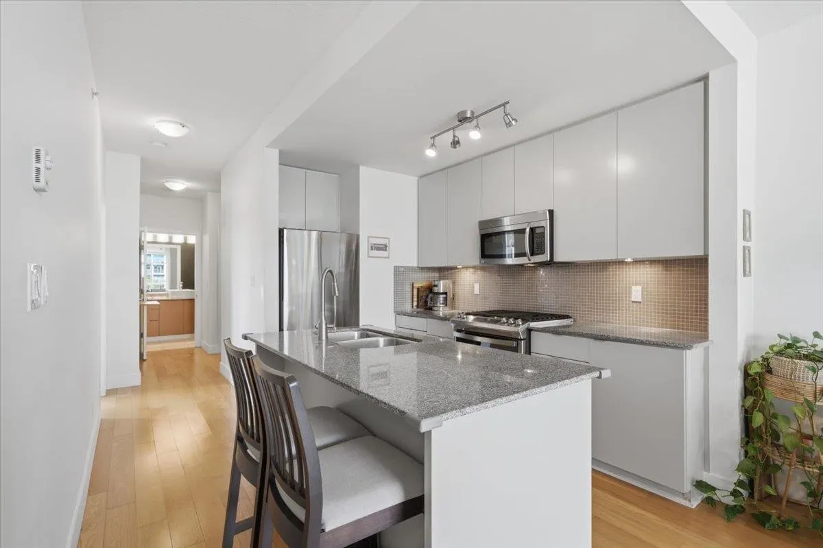 298 E 11th Avenue #512