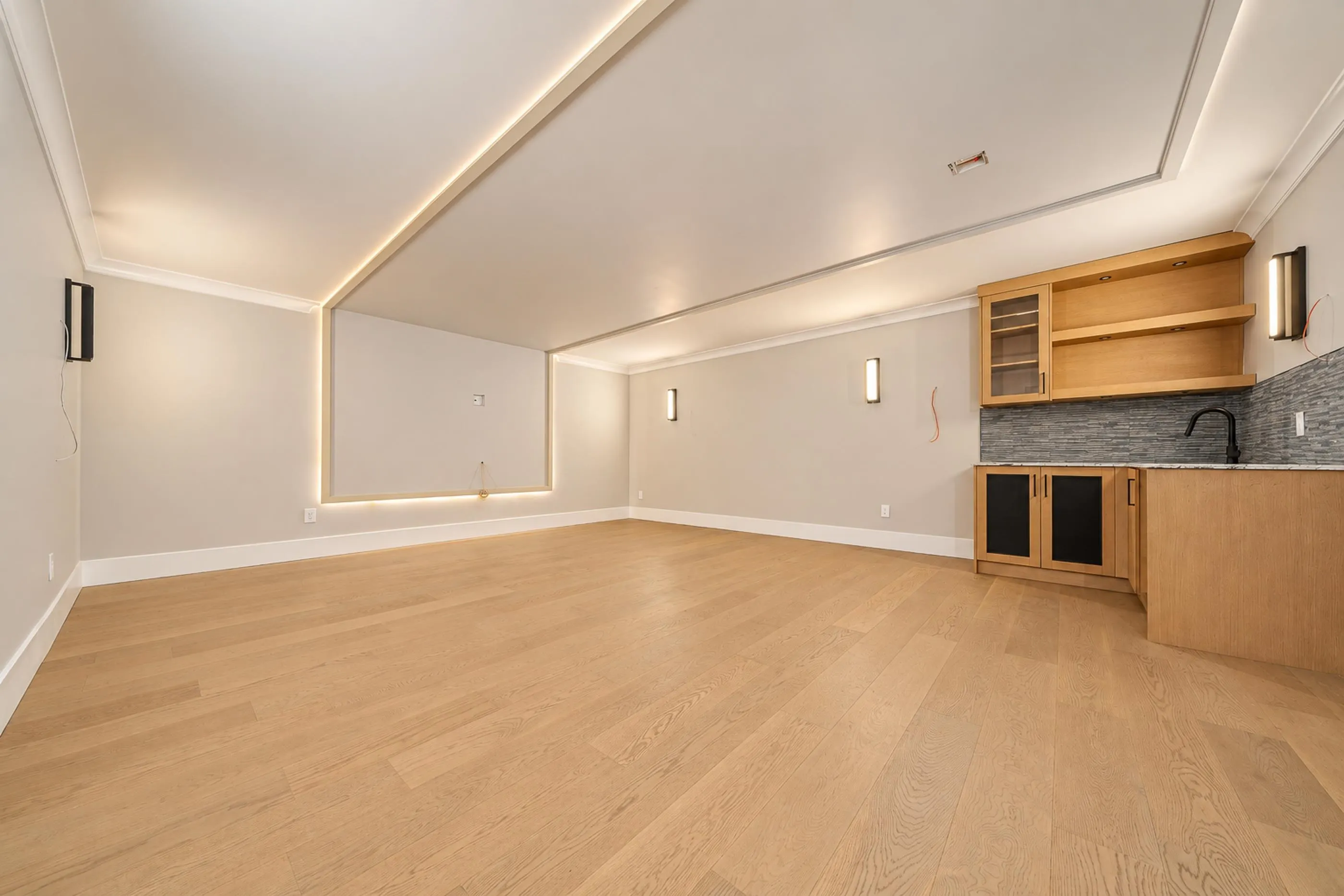 1170 Tuxedo Drive