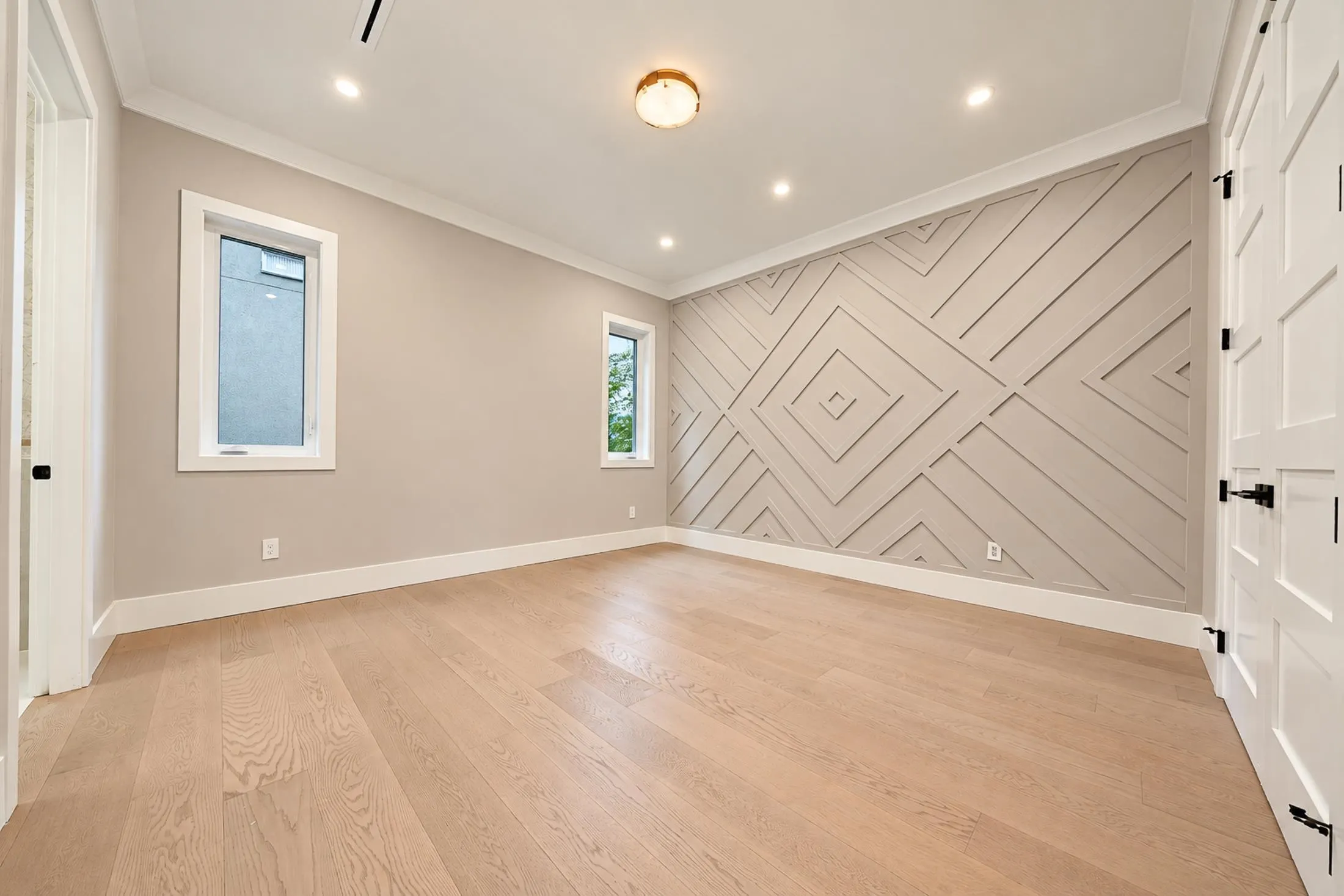 1170 Tuxedo Drive