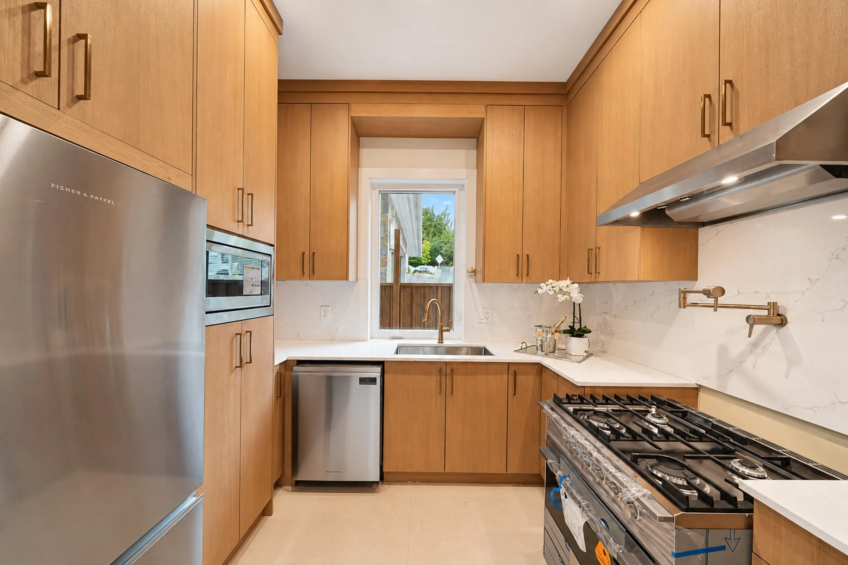 1180 Tuxedo Drive