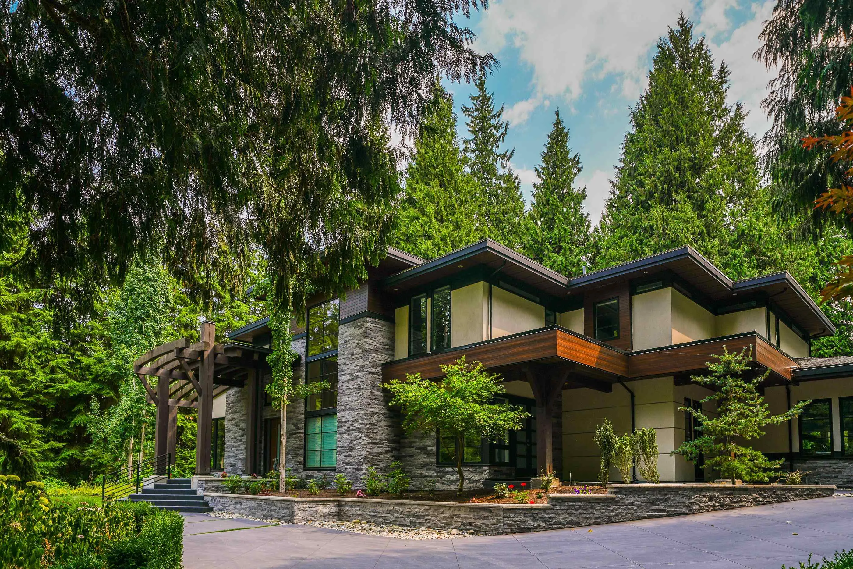 13262 Woodcrest Drive