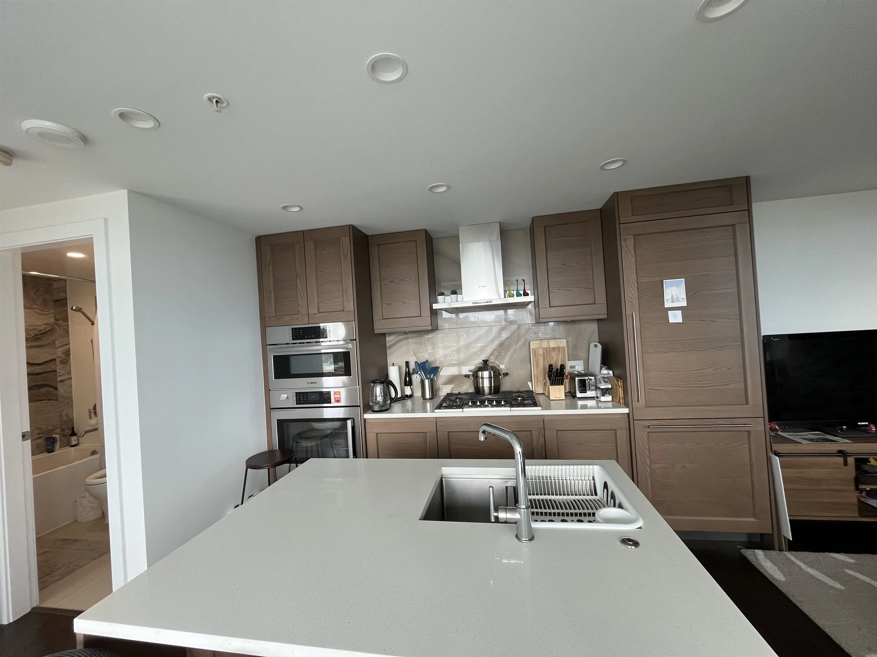 5629 Birney Avenue #902
