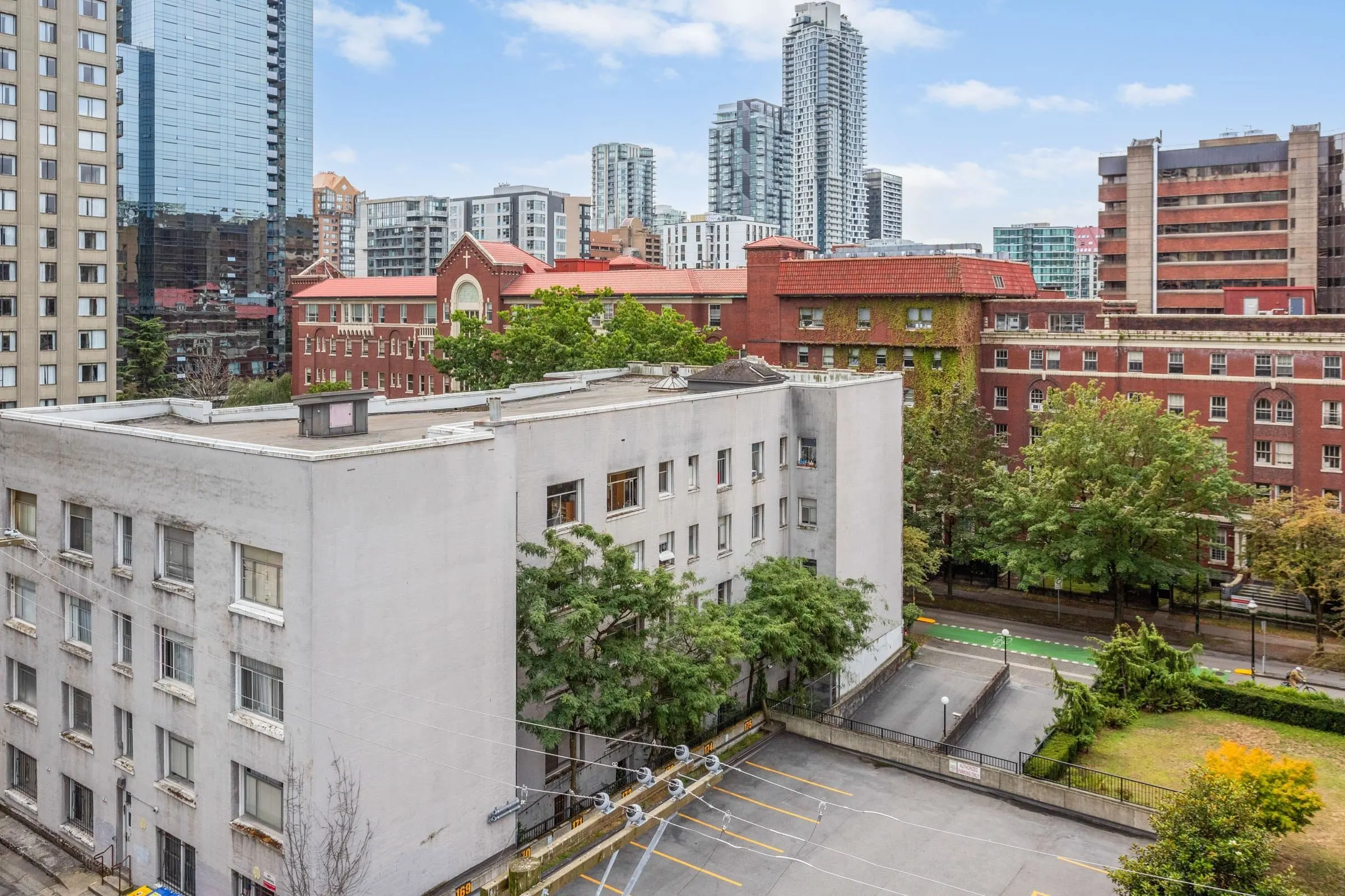 1042 Nelson Street #602