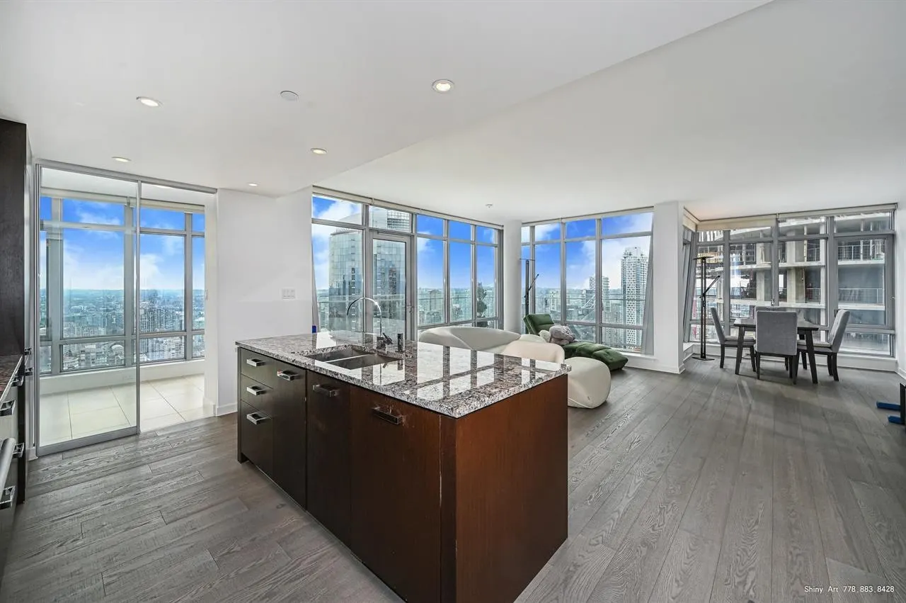 1028 Barclay Street #4001