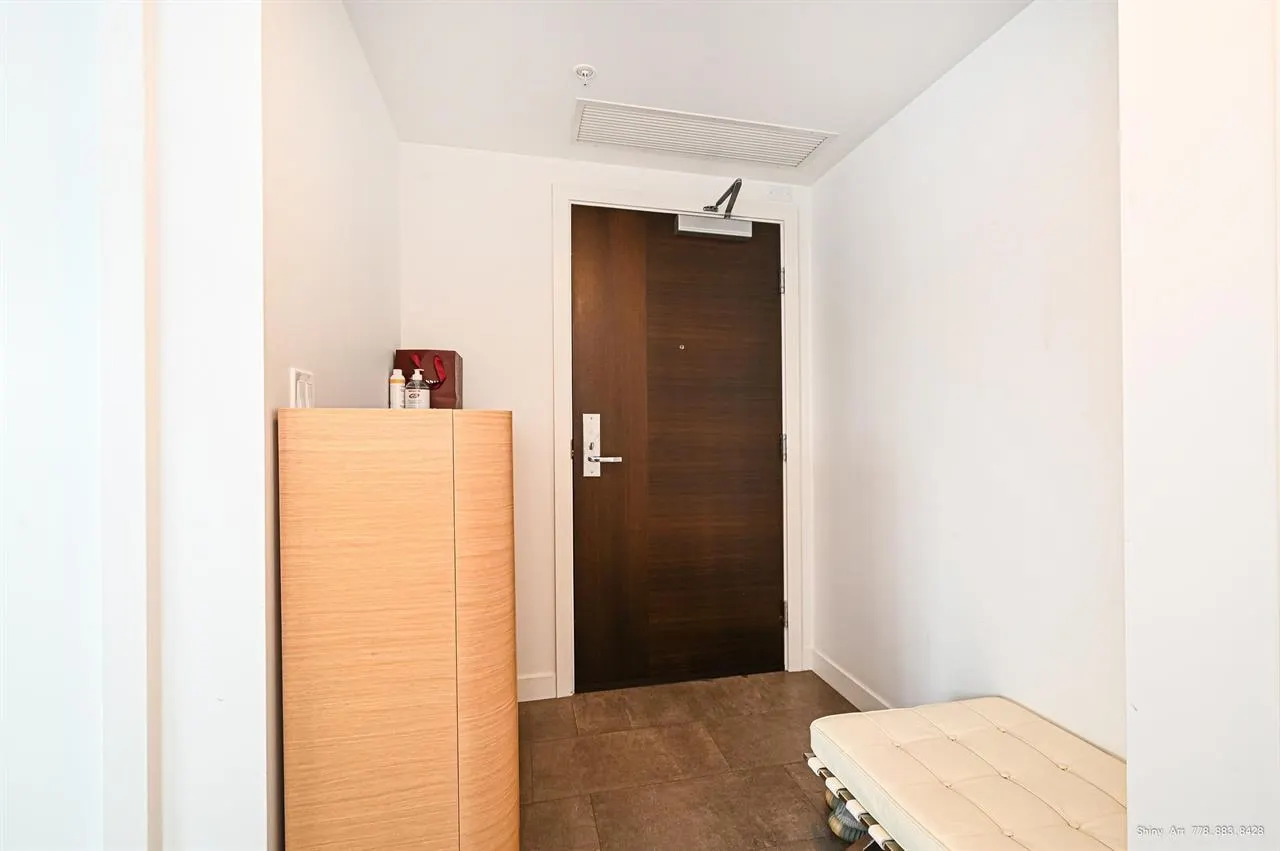 1028 Barclay Street #4001