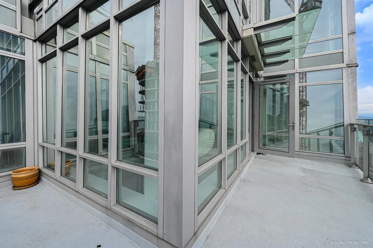 1028 Barclay Street #4001