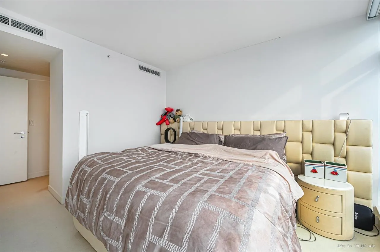 1028 Barclay Street #4001