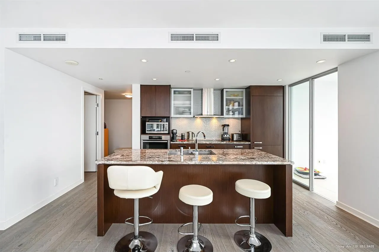1028 Barclay Street #4001