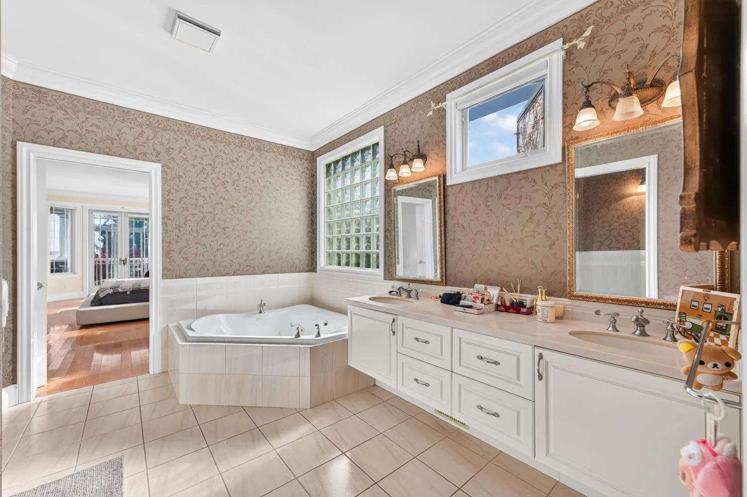 14139 Marine Drive