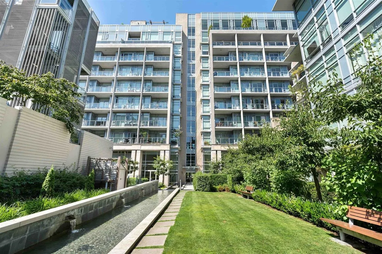 1616 Columbia Street #404
