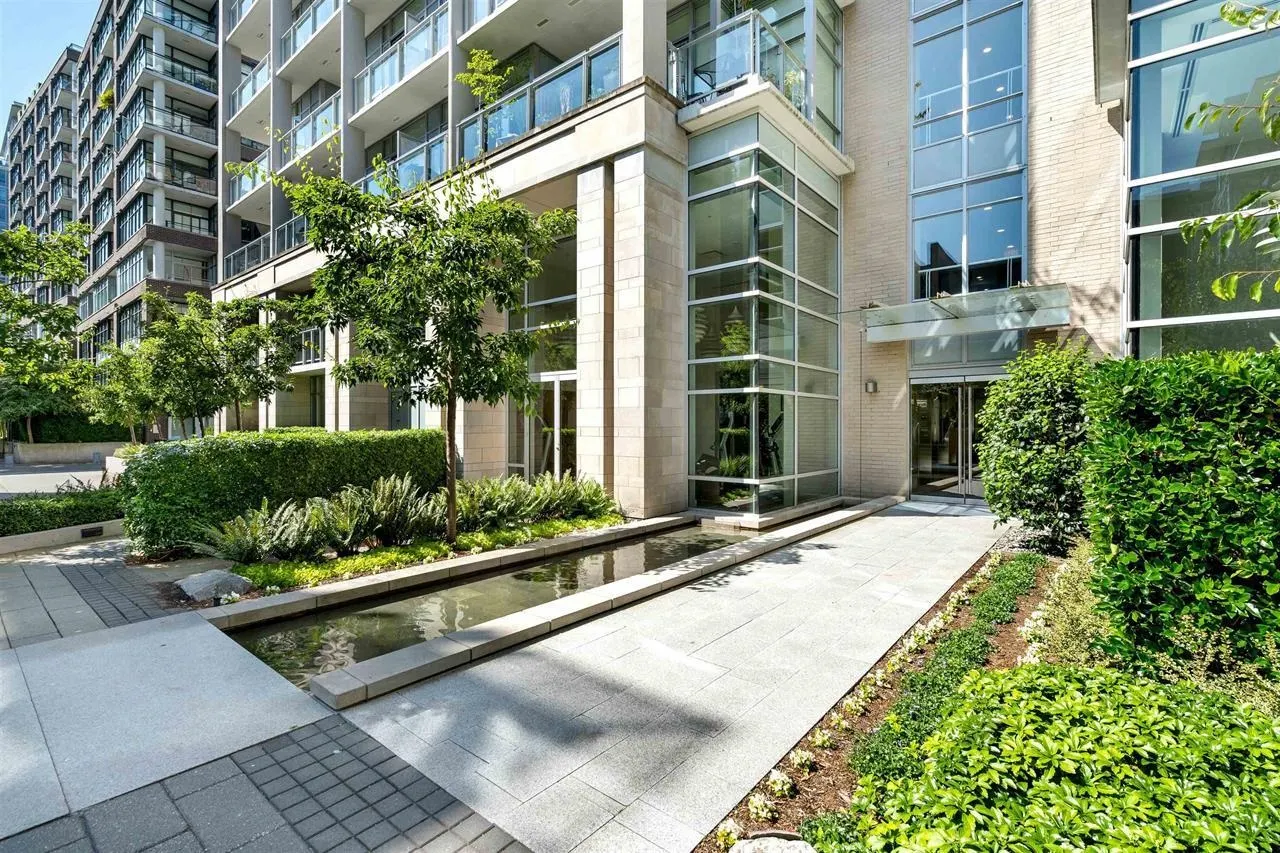 1616 Columbia Street #404