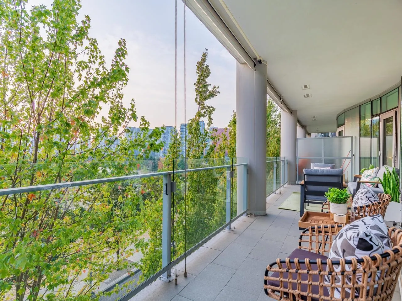 1616 Columbia Street #404