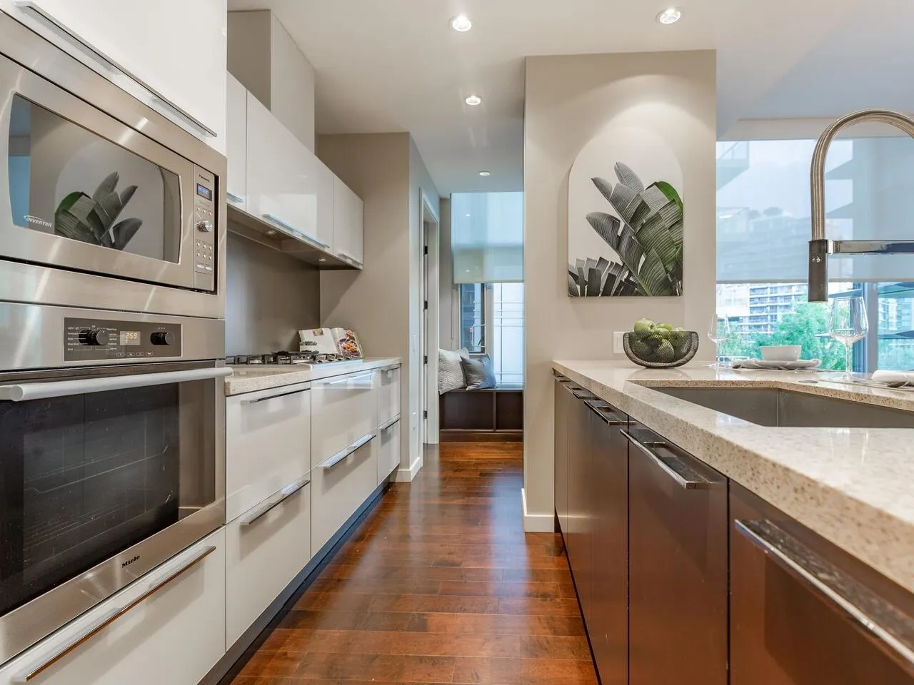 1616 Columbia Street #404