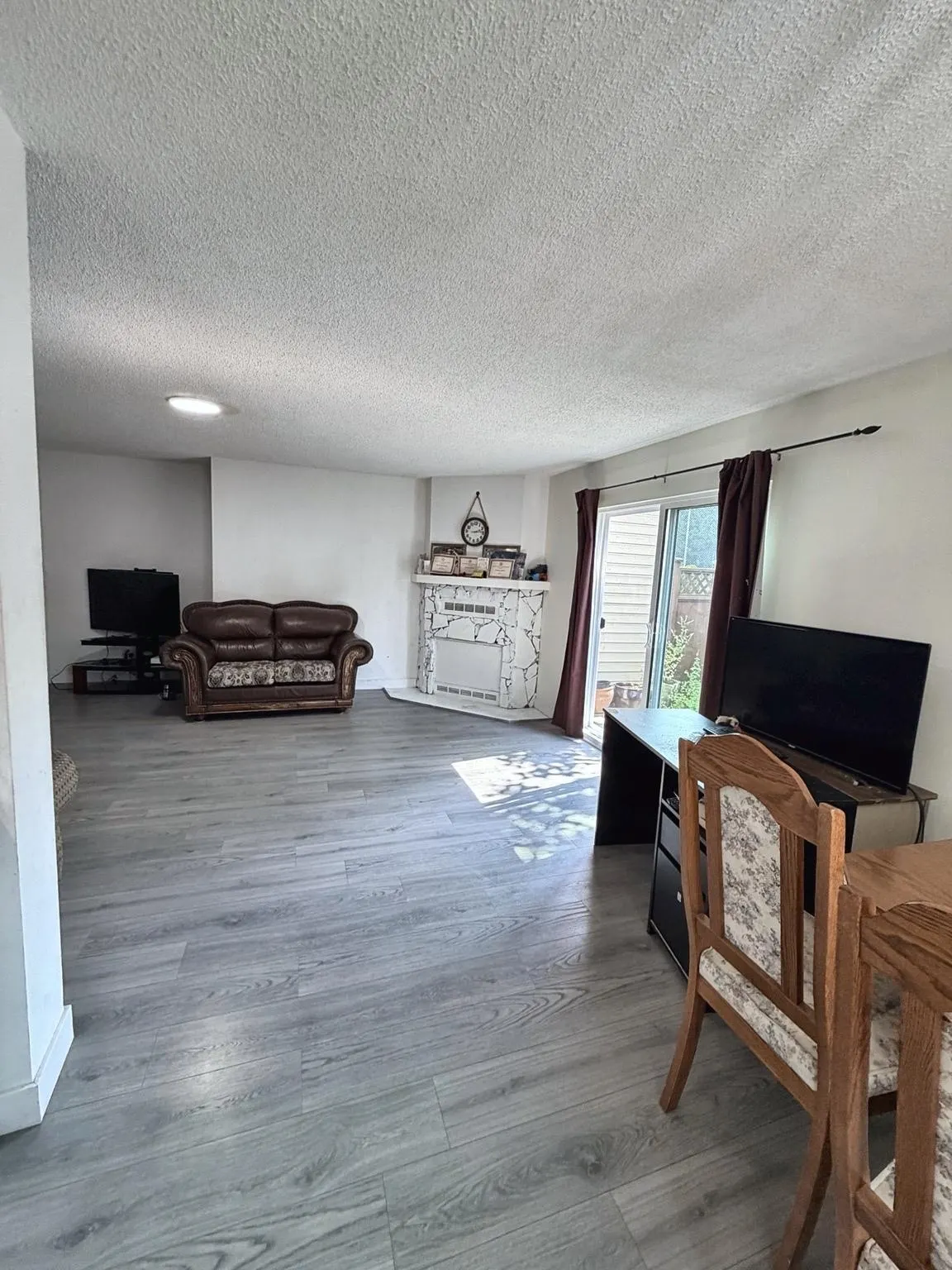 7131 133a Street #101