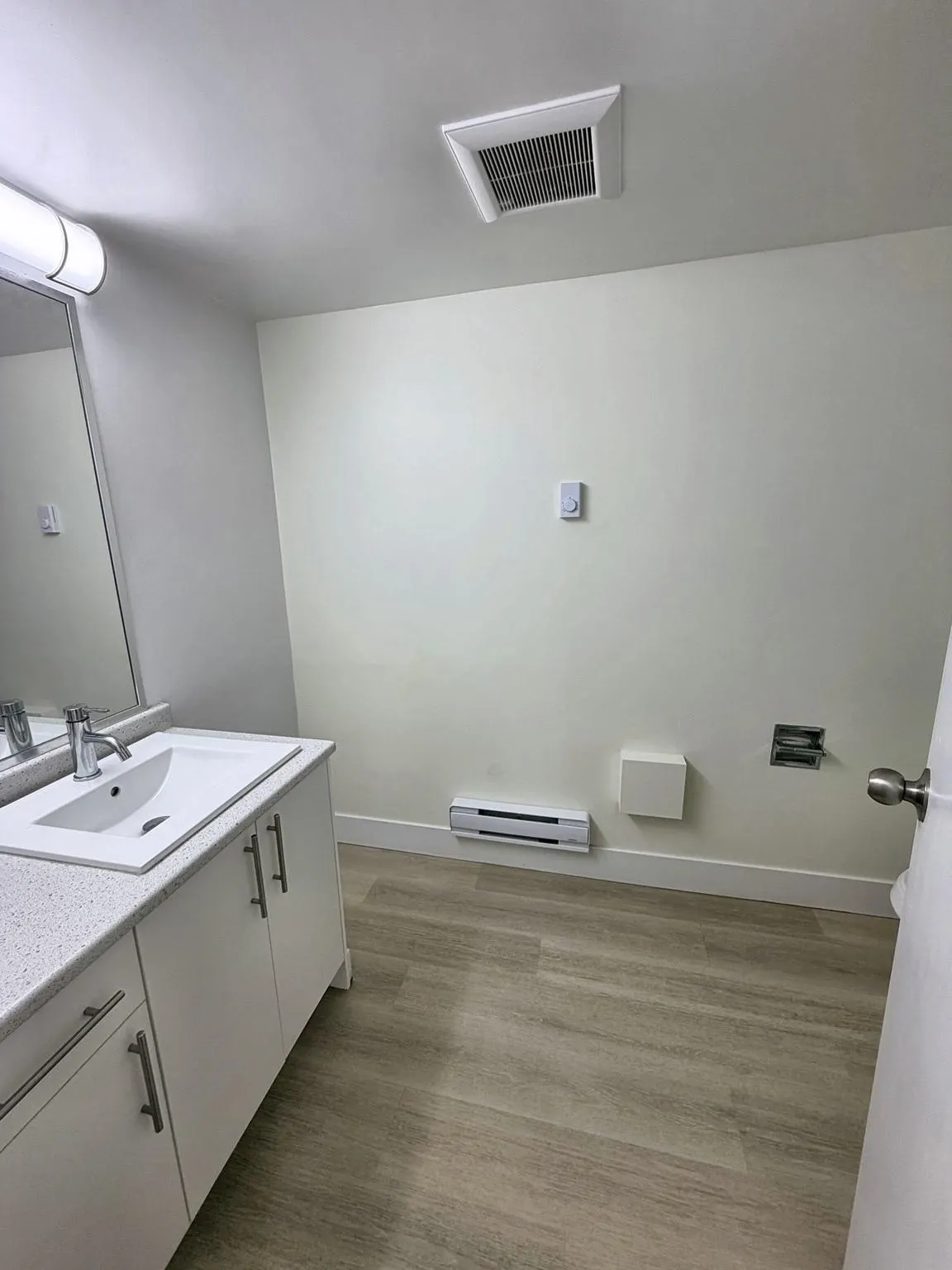 7131 133a Street #101