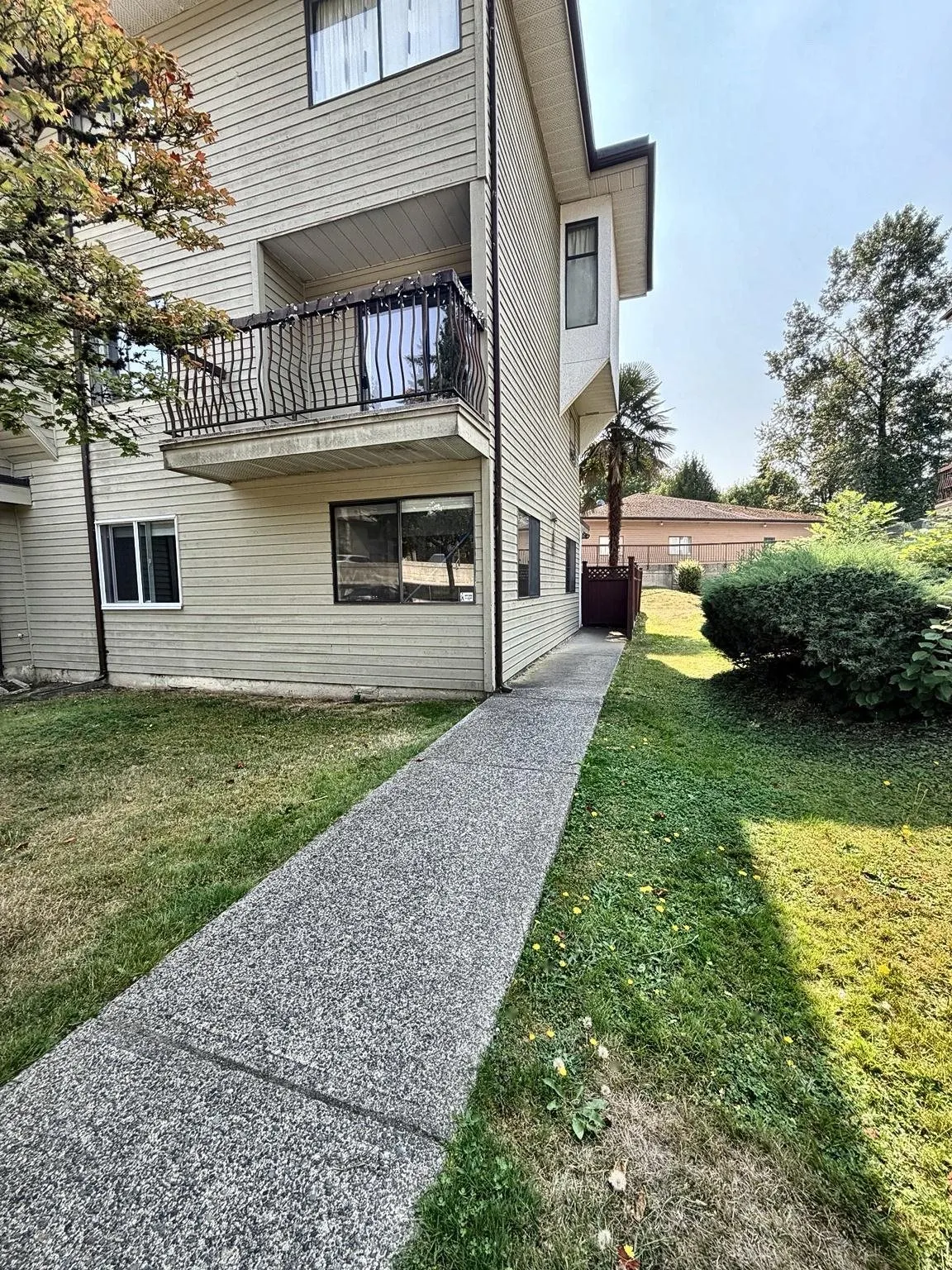 7131 133a Street #101