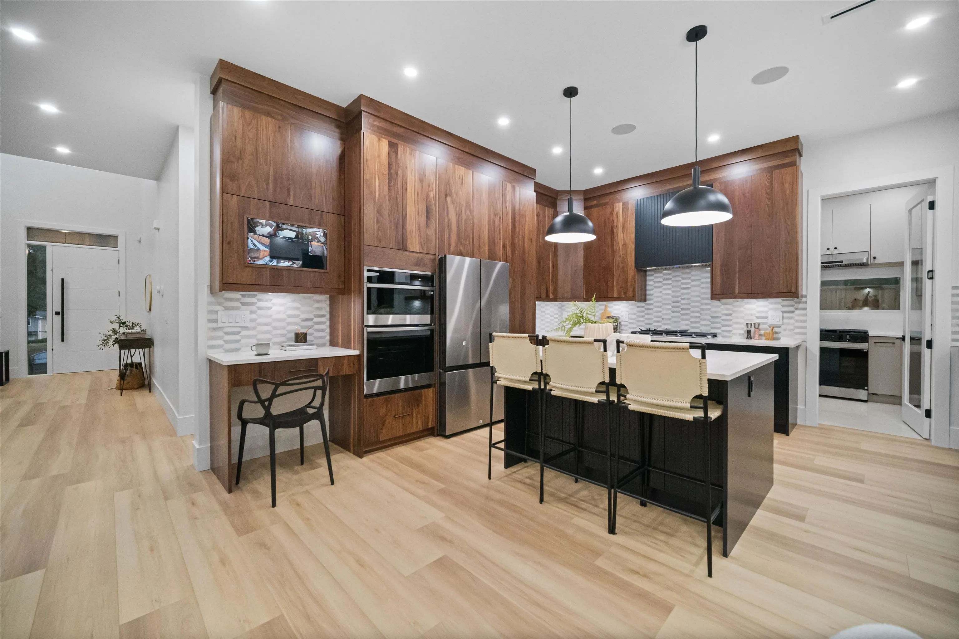 2219 Crystal Court