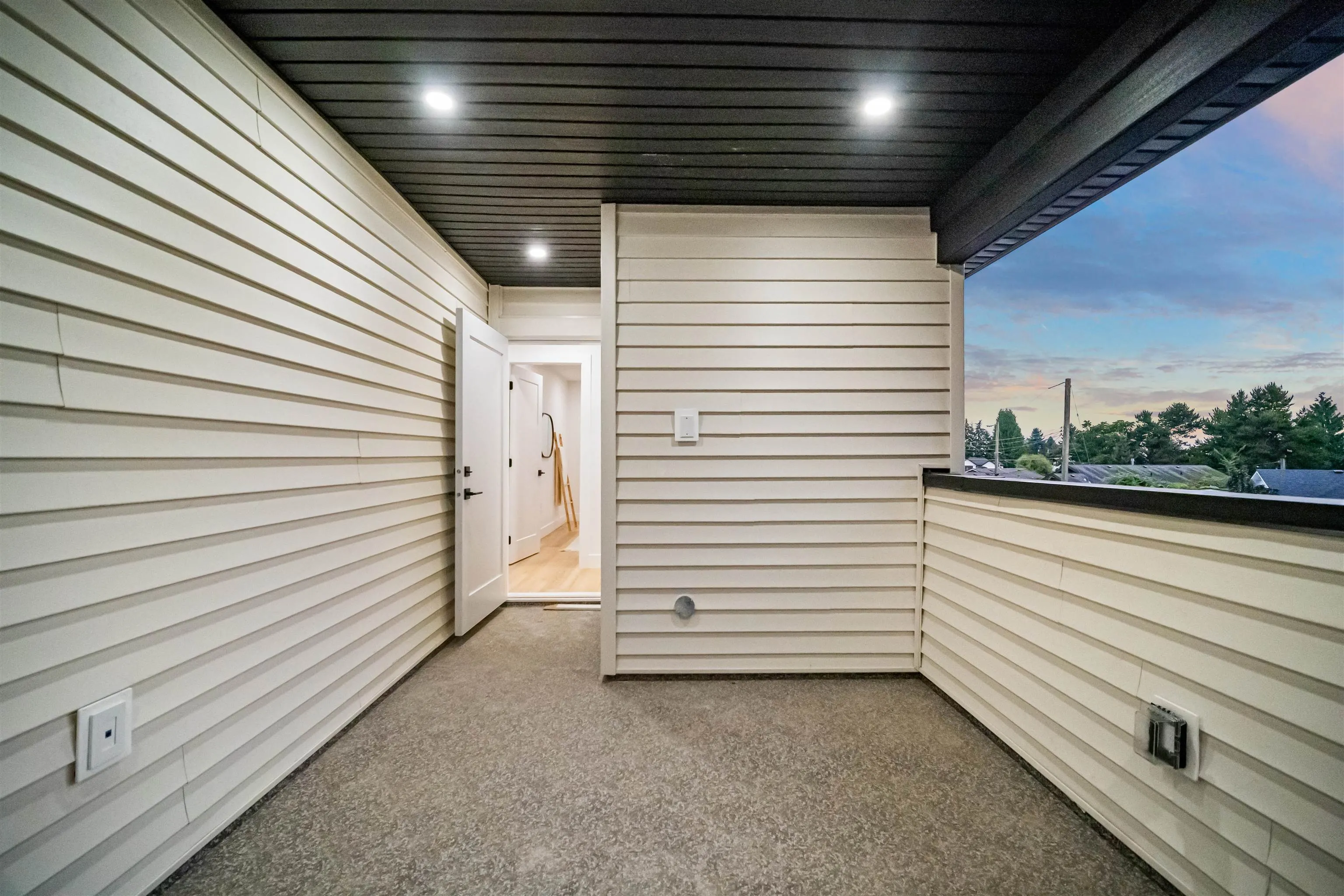 2219 Crystal Court