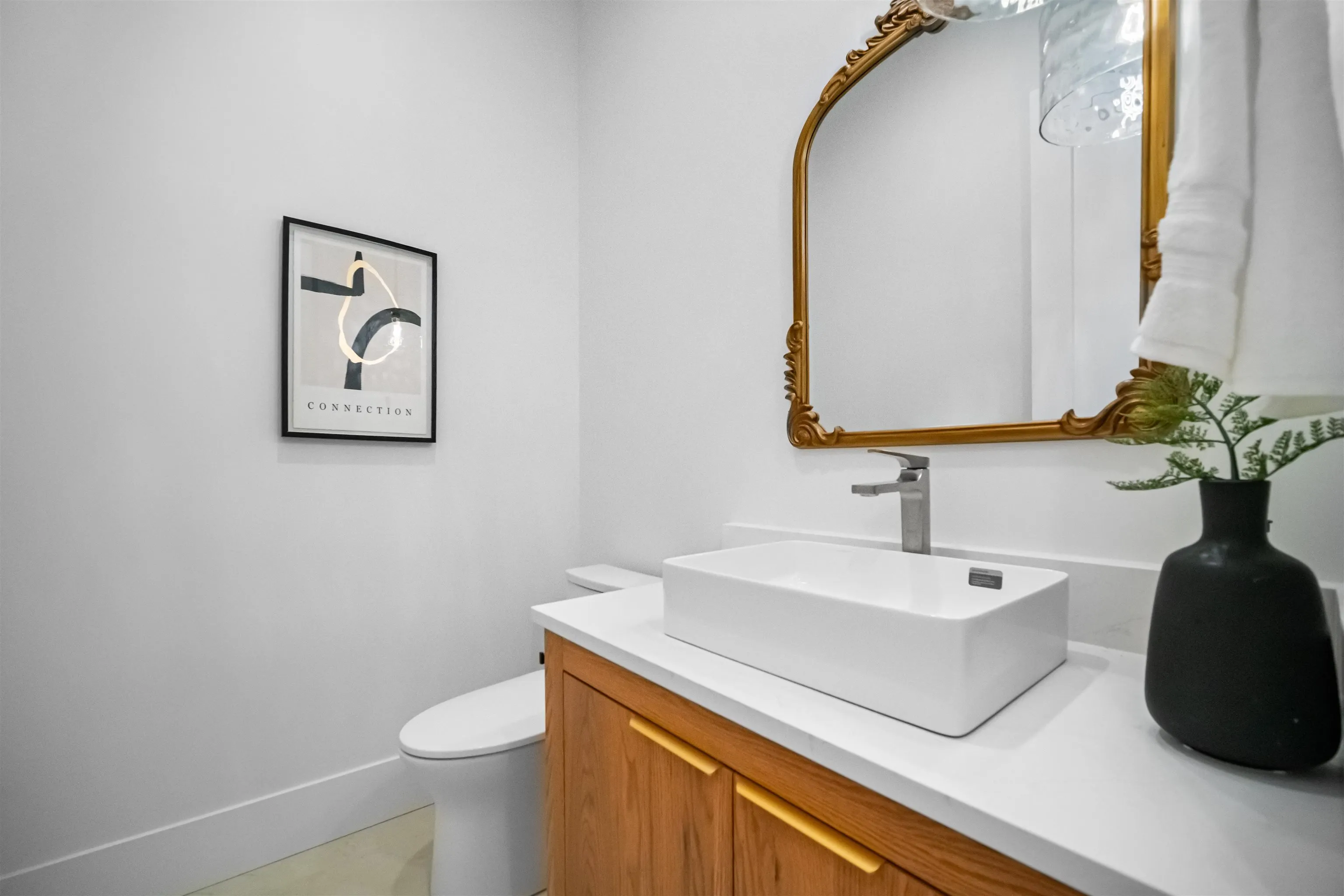 2219 Crystal Court