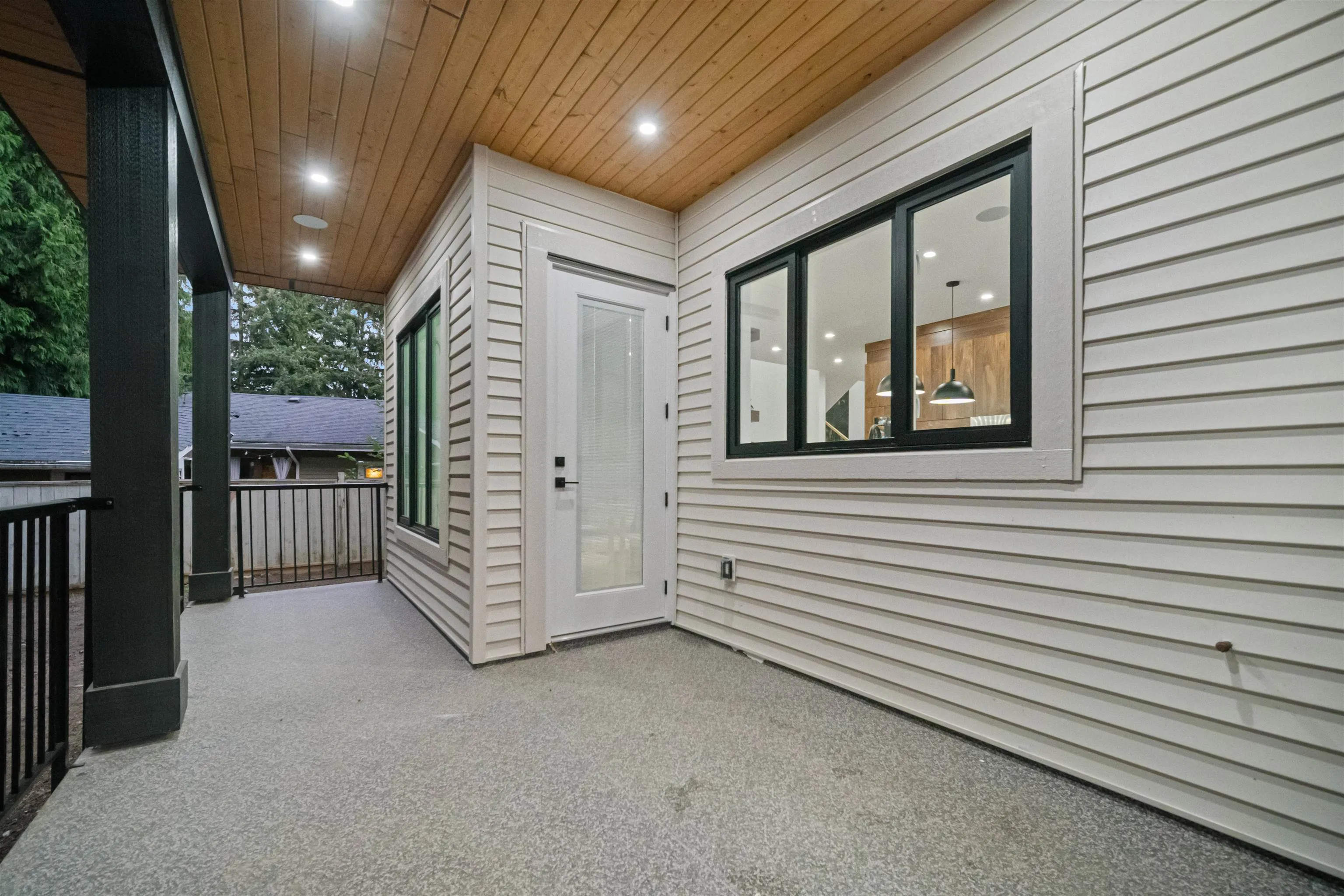2219 Crystal Court