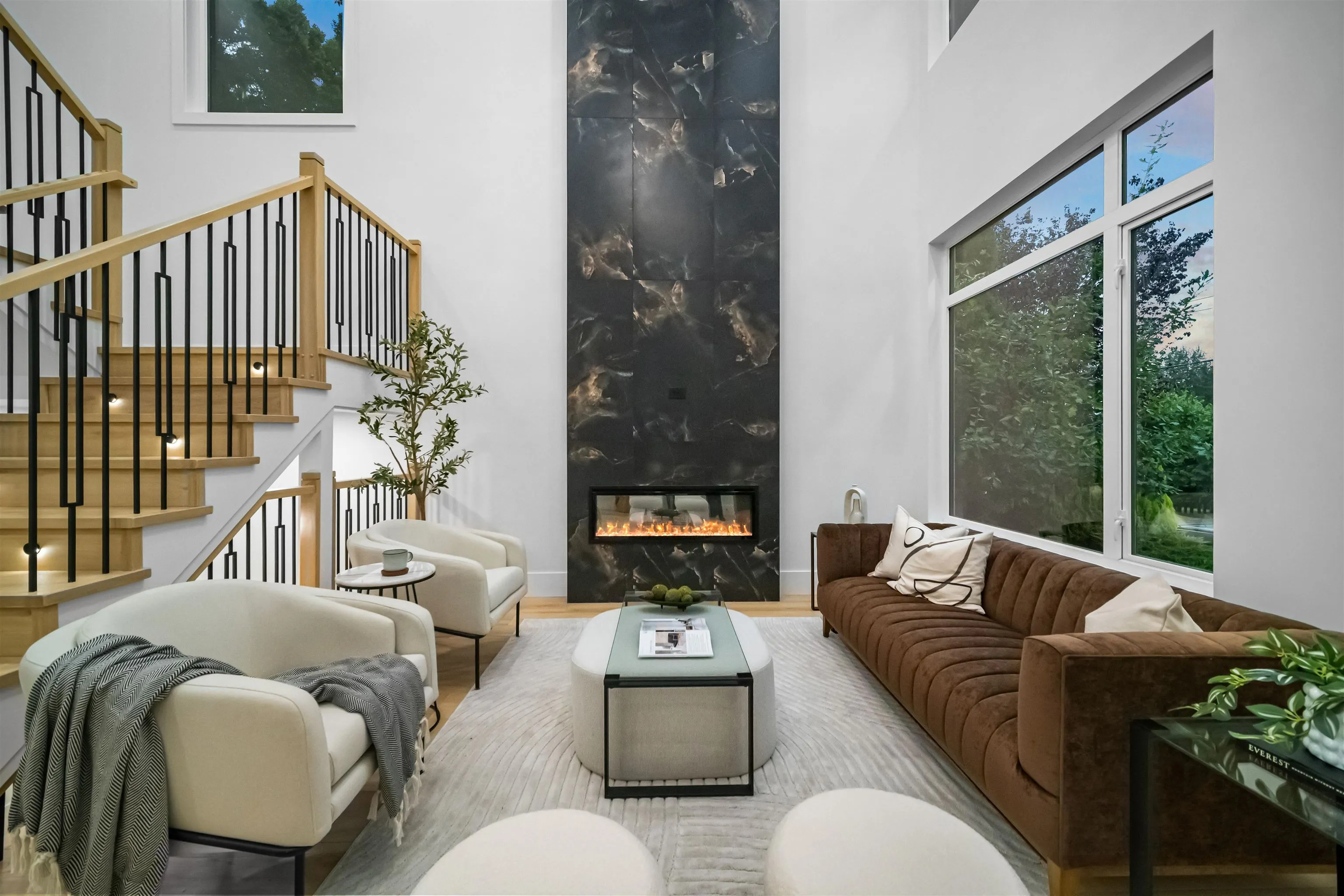2219 Crystal Court