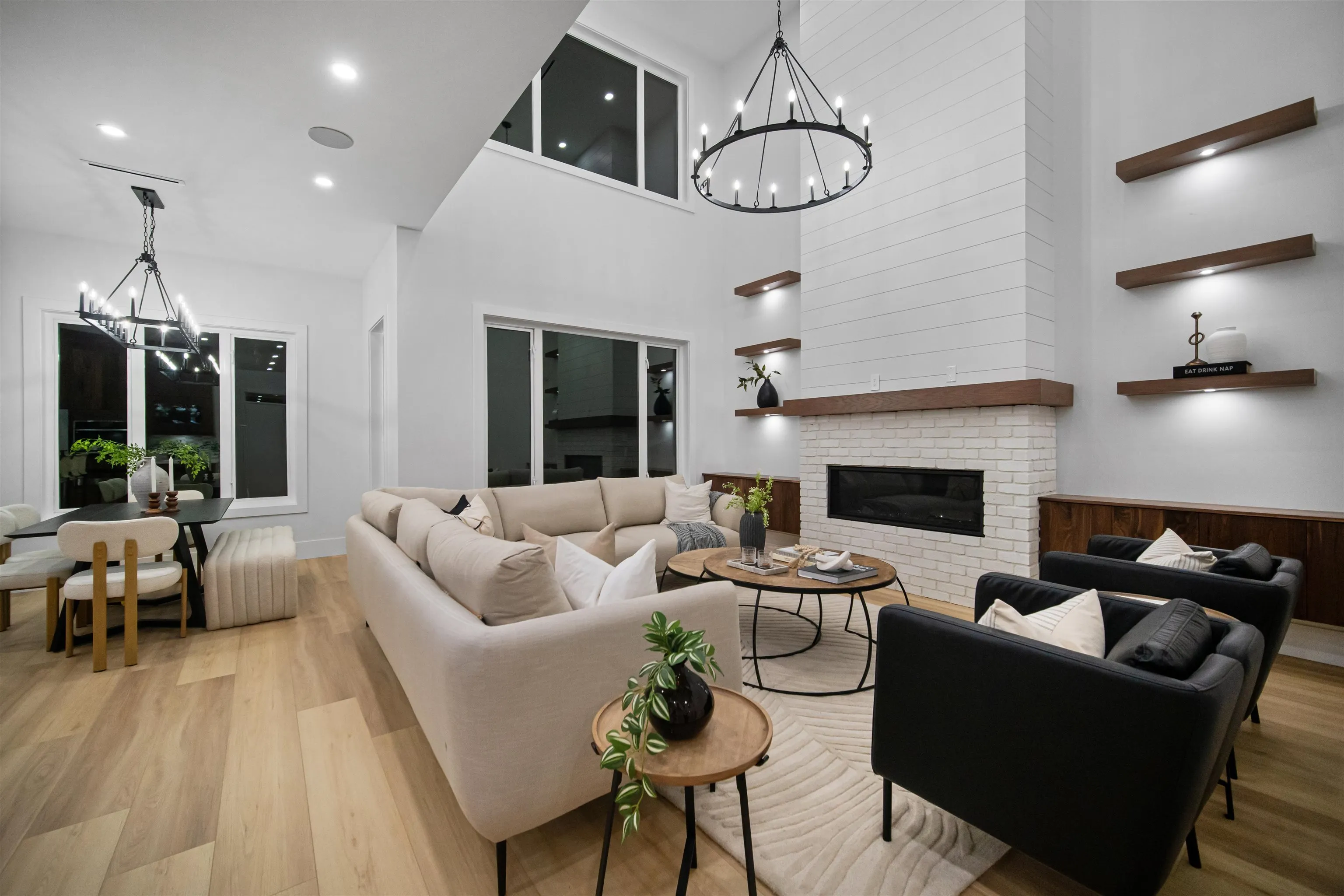 2219 Crystal Court
