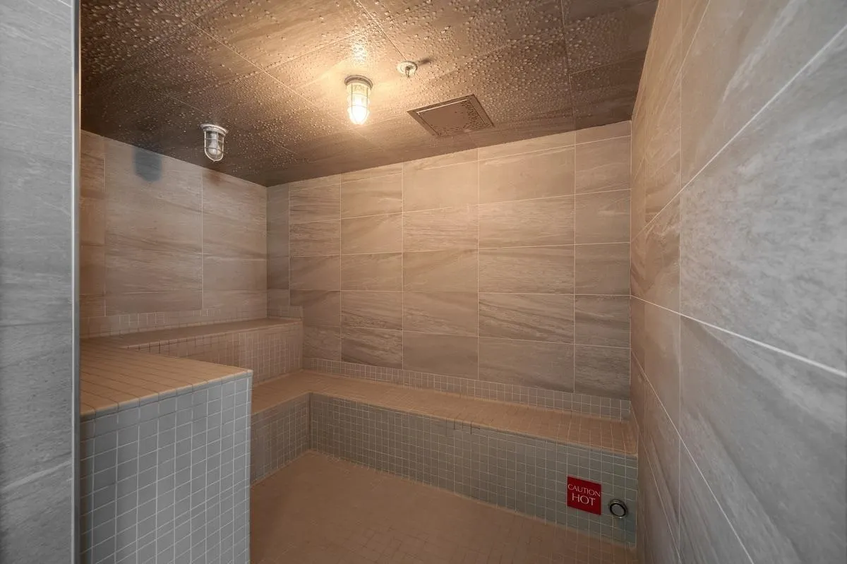 1501 Foster Street #2102